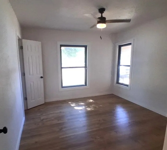 Single Family Residence For Sale in Hunt County , 1113 Commerce Drive, Greenville, Texas 75401, 4 Bedroom, 2 Bathroom, Garage spaces, 2,031 Sqft, built in 1940, mls#21396096, Real Estate Agent in Greenville, Homes For Sale in Hunt county, Homes For Sale in Greenville, Realtor in Greenville Texas, Real Estate Brokerage Independent Realty Texas, Luminita Cordes Realtor