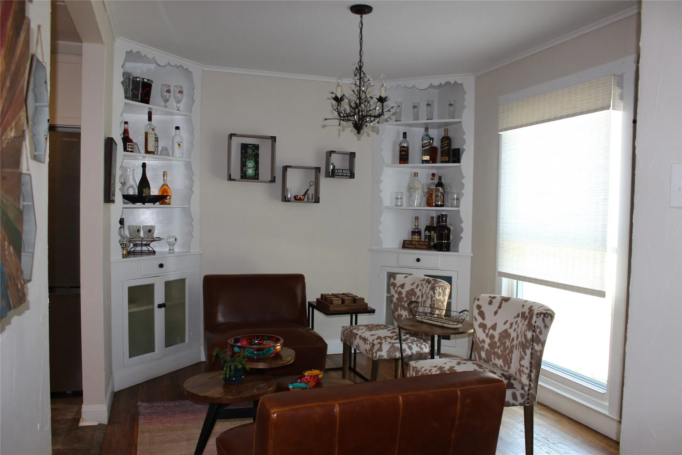 Single Family Residence For Rent in Tarrant County , 420 E Franklin Street, Grapevine, Texas 76051, 2 Bedroom, 3 Bathroom, 1 Garage spaces, 1,972 Sqft, built in 1942, mls#21400704, Real Estate Agent in Grapevine, Homes For Rent in Tarrant county, Homes For Rent in Grapevine, Realtor in Grapevine Texas, Real Estate Brokerage Independent Realty Texas, Luminita Cordes Realtor