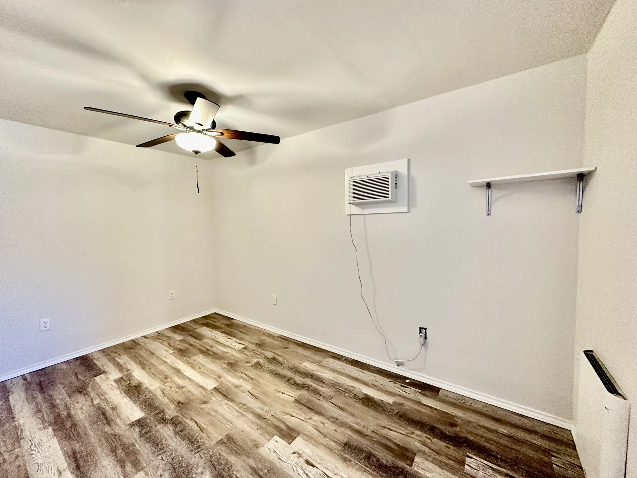 Office For Rent in Grayson County , 1824 S Walnut Street, Sherman, Texas 75090, 0, 0, Garage spaces, 0 Sqft, built in 1925, mls#21400701, Real Estate Agent in Sherman, Homes For Rent in Grayson county, Homes For Rent in Sherman, Realtor in Sherman Texas, Real Estate Brokerage Independent Realty Texas, Luminita Cordes Realtor
