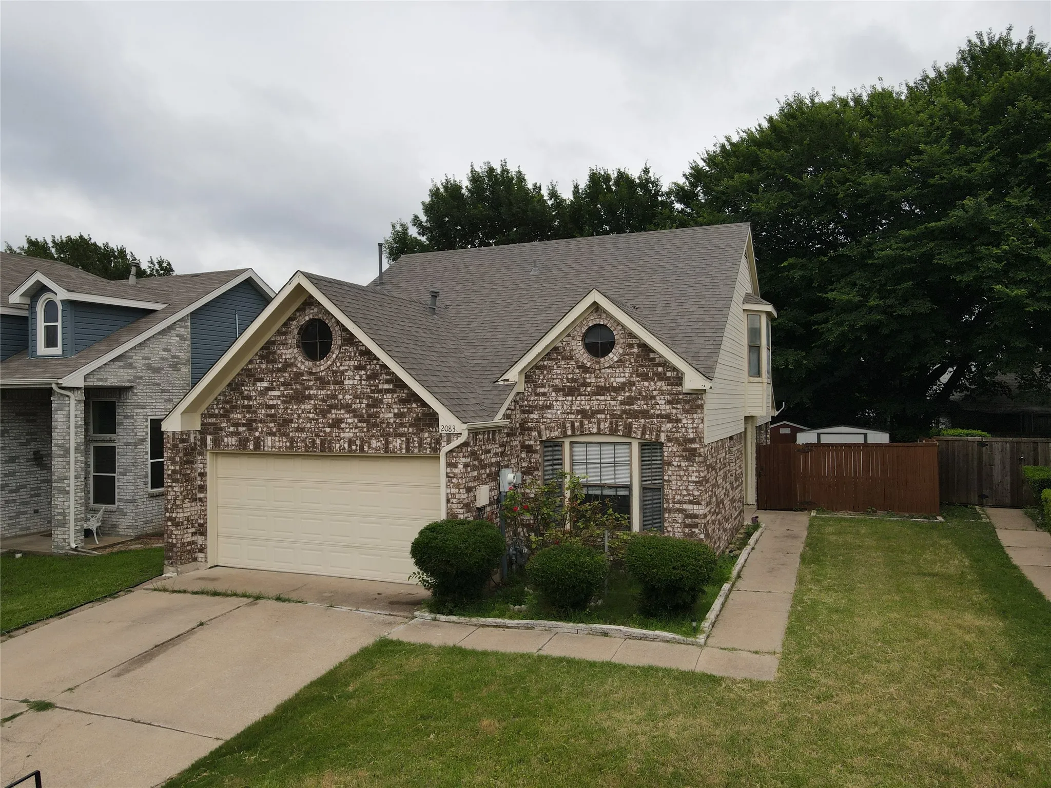 Single Family Residence For Rent in Denton County , 2083 Sundance Court, Lewisville, Texas 75067, 3 Bedroom, 2 Bathroom, 2 Garage spaces, 1,293 Sqft, built in 1986, mls#21400708, Real Estate Agent in Lewisville, Homes For Rent in Denton county, Homes For Rent in Lewisville, Realtor in Lewisville Texas, Real Estate Brokerage Independent Realty Texas, Luminita Cordes Realtor