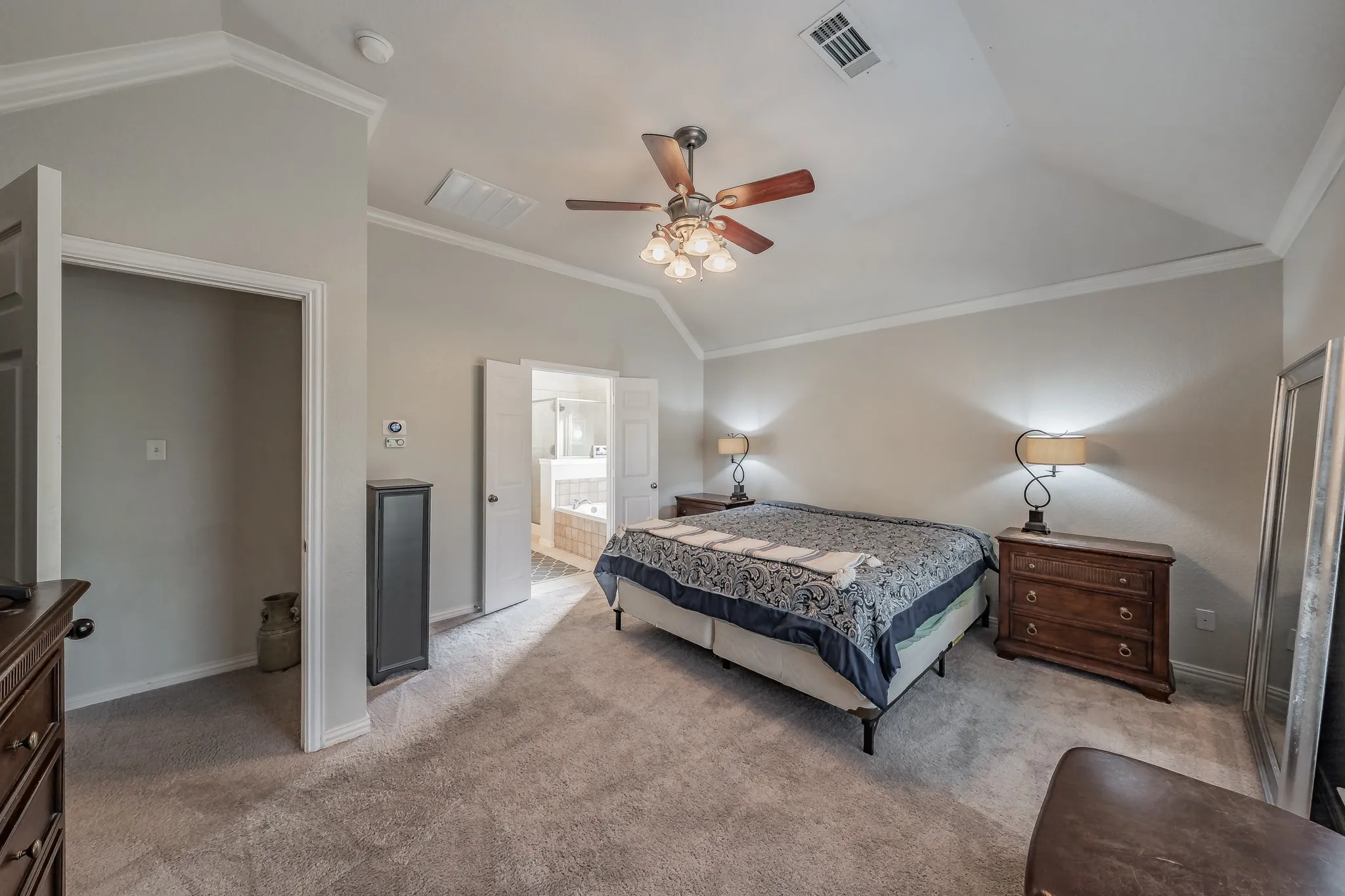 Single Family Residence For Rent in Collin County , 2006 Water Fall Way, Wylie, Texas 75098, 4 Bedroom, 2 Bathroom, 2 Garage spaces, 2,609 Sqft, built in 2004, mls#21400710, Real Estate Agent in Wylie, Homes For Rent in Collin county, Homes For Rent in Wylie, Realtor in Wylie Texas, Real Estate Brokerage Independent Realty Texas, Luminita Cordes Realtor