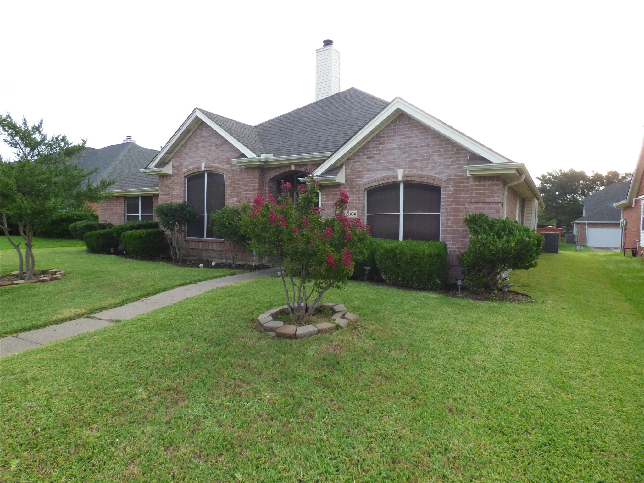 Single Family Residence For Rent in Denton County , 3904 Valez Drive, Carrollton, Texas 75007, 4 Bedroom, 2 Bathroom, 2 Garage spaces, 2,058 Sqft, built in 1996, mls#21400714, Real Estate Agent in Carrollton, Homes For Rent in Denton county, Homes For Rent in Carrollton, Realtor in Carrollton Texas, Real Estate Brokerage Independent Realty Texas, Luminita Cordes Realtor