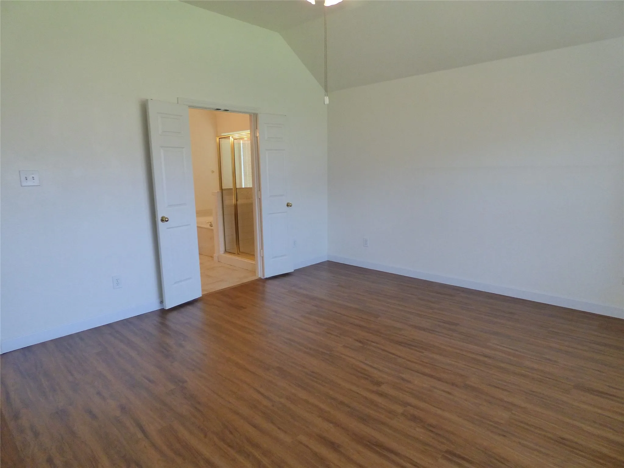 Single Family Residence For Rent in Denton County , 3904 Valez Drive, Carrollton, Texas 75007, 4 Bedroom, 2 Bathroom, 2 Garage spaces, 2,058 Sqft, built in 1996, mls#21400714, Real Estate Agent in Carrollton, Homes For Rent in Denton county, Homes For Rent in Carrollton, Realtor in Carrollton Texas, Real Estate Brokerage Independent Realty Texas, Luminita Cordes Realtor