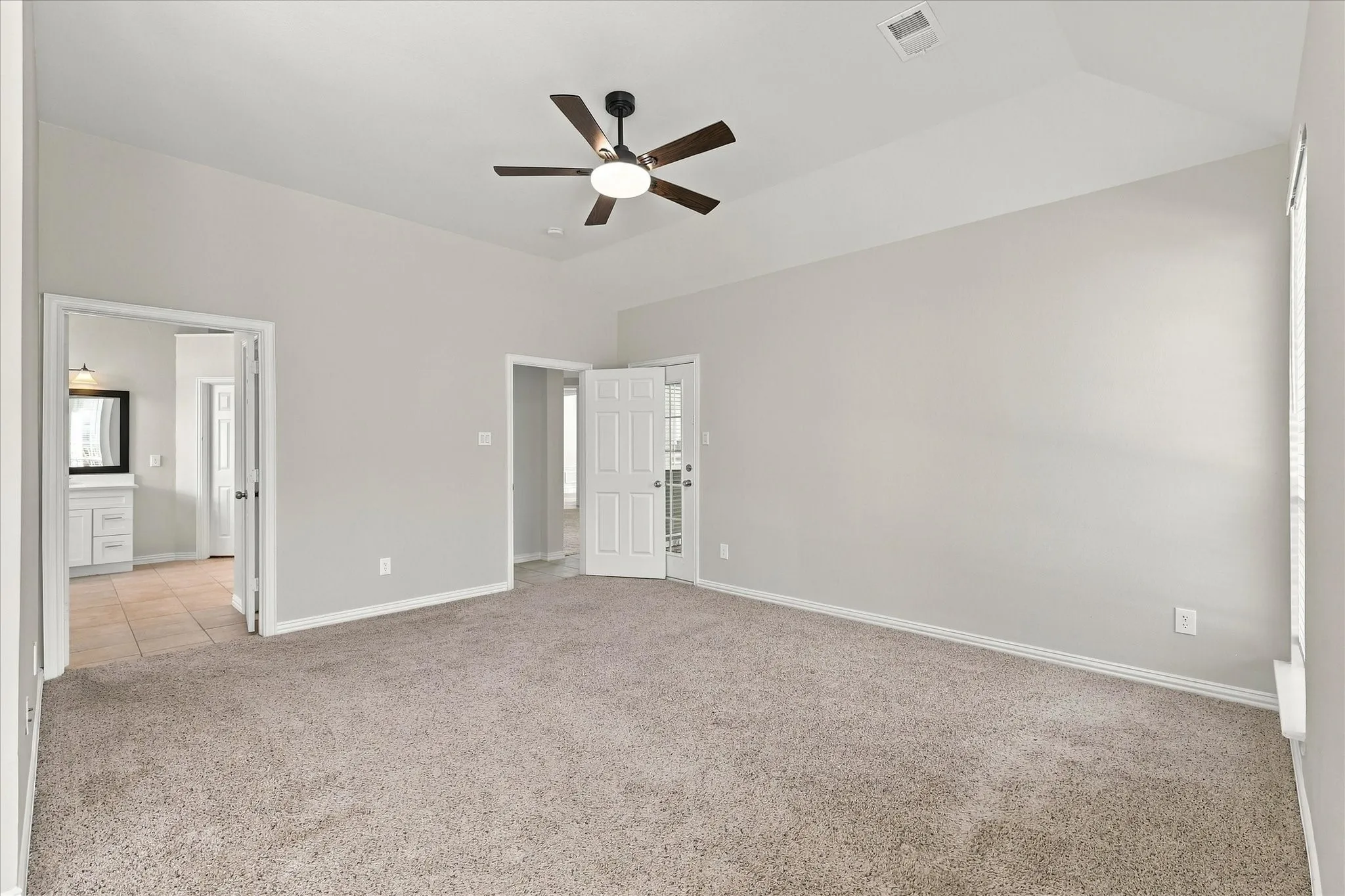 Single Family Residence For Rent in Collin County , 3500 Neiman Road, Plano, Texas 75025, 5 Bedroom, 3 Bathroom, 2 Garage spaces, 3,111 Sqft, built in 1999, mls#21400722, Real Estate Agent in Plano, Homes For Rent in Collin county, Homes For Rent in Plano, Realtor in Plano Texas, Real Estate Brokerage Independent Realty Texas, Luminita Cordes Realtor