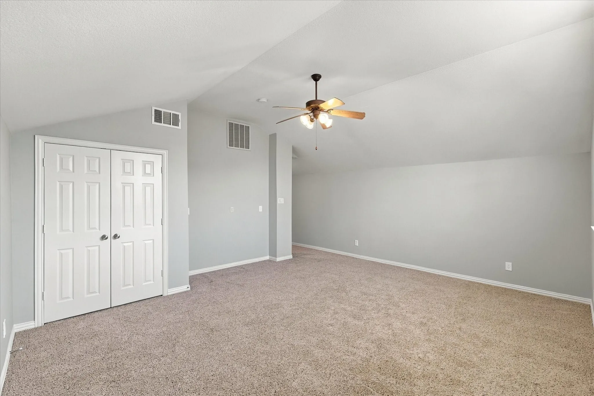 Single Family Residence For Rent in Collin County , 3500 Neiman Road, Plano, Texas 75025, 5 Bedroom, 3 Bathroom, 2 Garage spaces, 3,111 Sqft, built in 1999, mls#21400722, Real Estate Agent in Plano, Homes For Rent in Collin county, Homes For Rent in Plano, Realtor in Plano Texas, Real Estate Brokerage Independent Realty Texas, Luminita Cordes Realtor