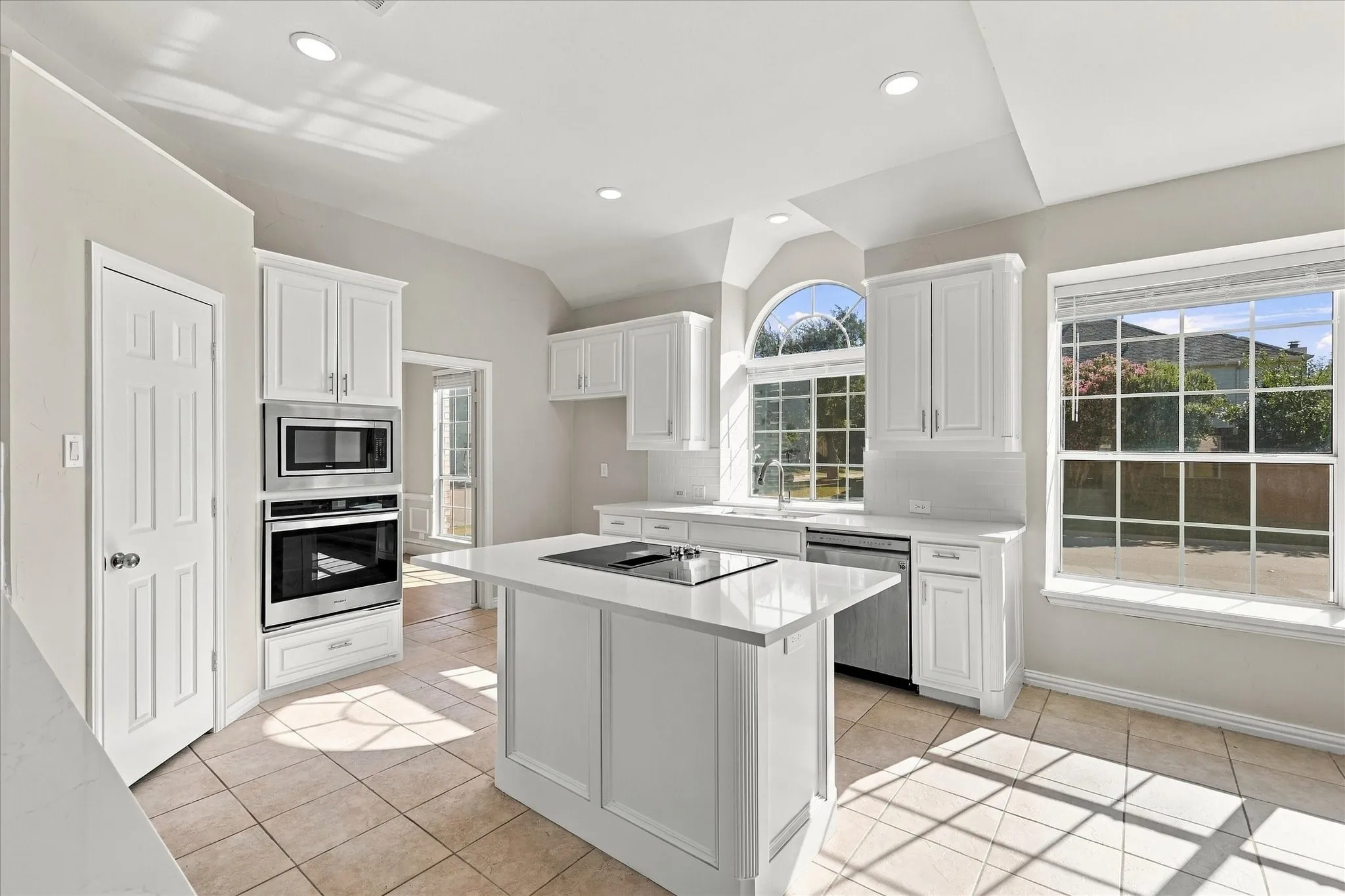 Single Family Residence For Rent in Collin County , 3500 Neiman Road, Plano, Texas 75025, 5 Bedroom, 3 Bathroom, 2 Garage spaces, 3,111 Sqft, built in 1999, mls#21400722, Real Estate Agent in Plano, Homes For Rent in Collin county, Homes For Rent in Plano, Realtor in Plano Texas, Real Estate Brokerage Independent Realty Texas, Luminita Cordes Realtor