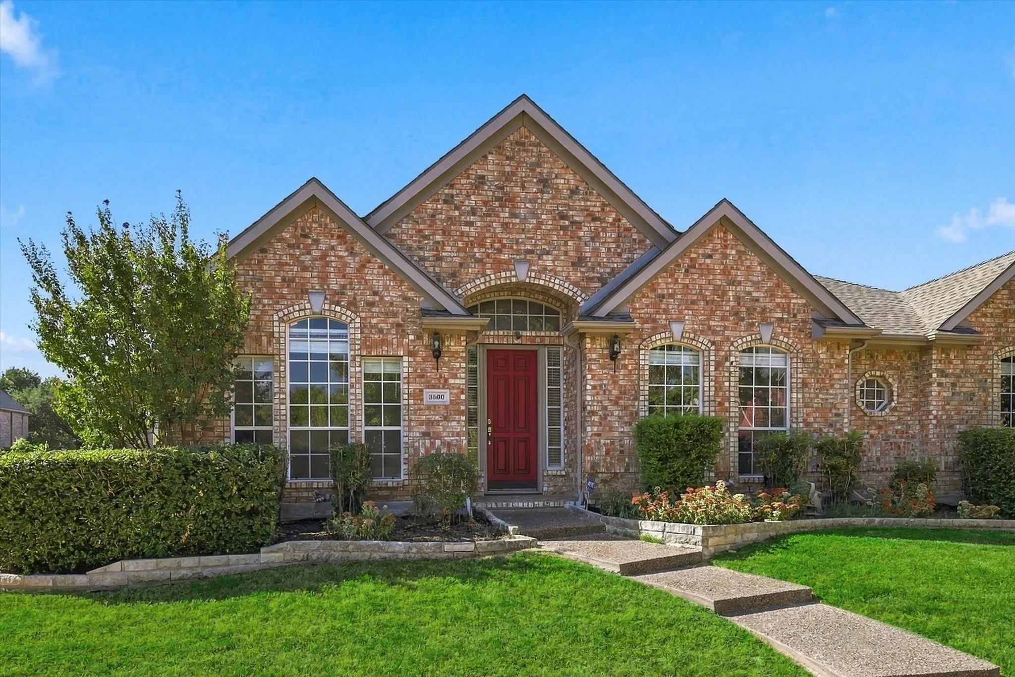 Single Family Residence For Rent in Collin County , 3500 Neiman Road, Plano, Texas 75025, 5 Bedroom, 3 Bathroom, 2 Garage spaces, 3,111 Sqft, built in 1999, mls#21400722, Real Estate Agent in Plano, Homes For Rent in Collin county, Homes For Rent in Plano, Realtor in Plano Texas, Real Estate Brokerage Independent Realty Texas, Luminita Cordes Realtor