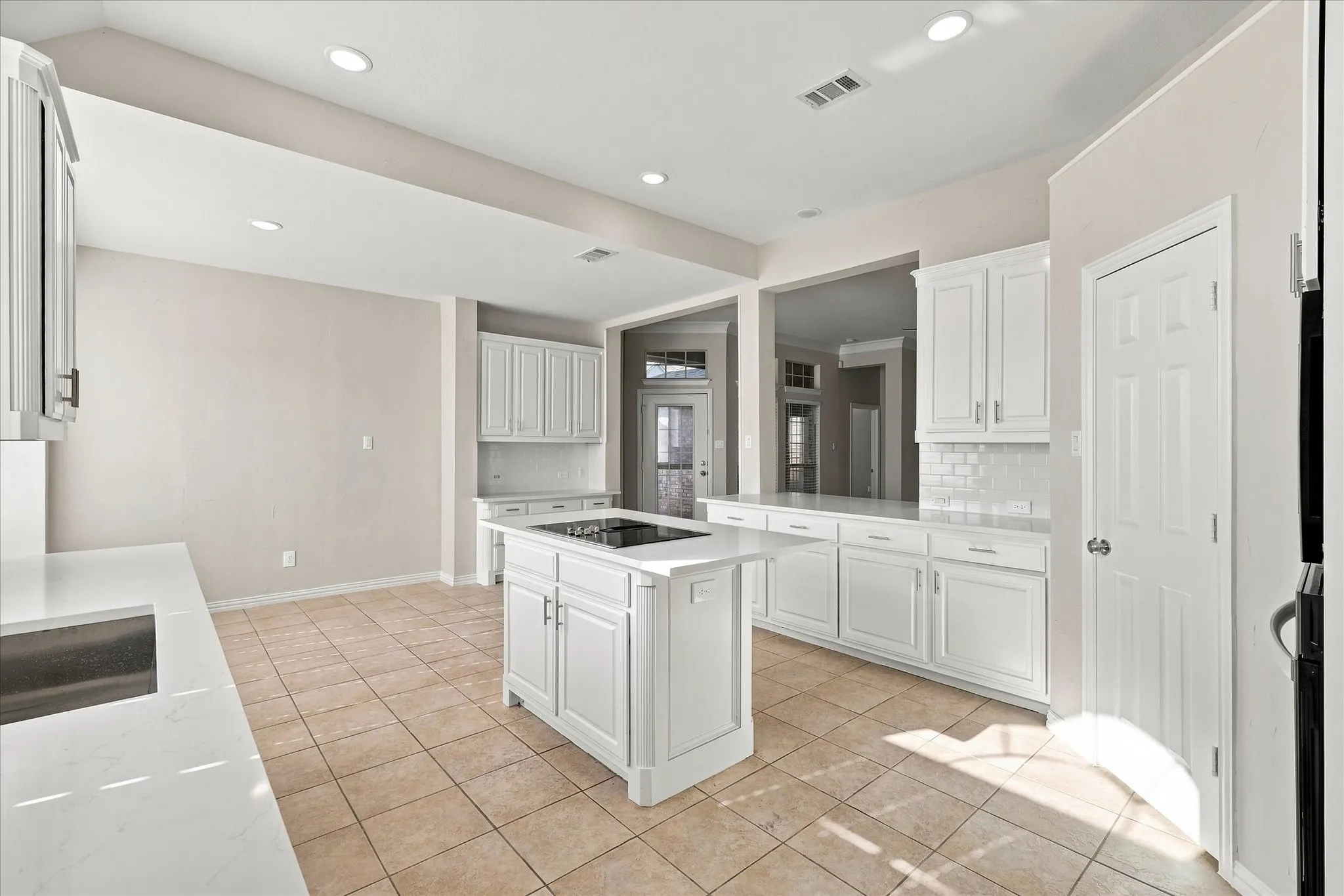Single Family Residence For Rent in Collin County , 3500 Neiman Road, Plano, Texas 75025, 5 Bedroom, 3 Bathroom, 2 Garage spaces, 3,111 Sqft, built in 1999, mls#21400722, Real Estate Agent in Plano, Homes For Rent in Collin county, Homes For Rent in Plano, Realtor in Plano Texas, Real Estate Brokerage Independent Realty Texas, Luminita Cordes Realtor