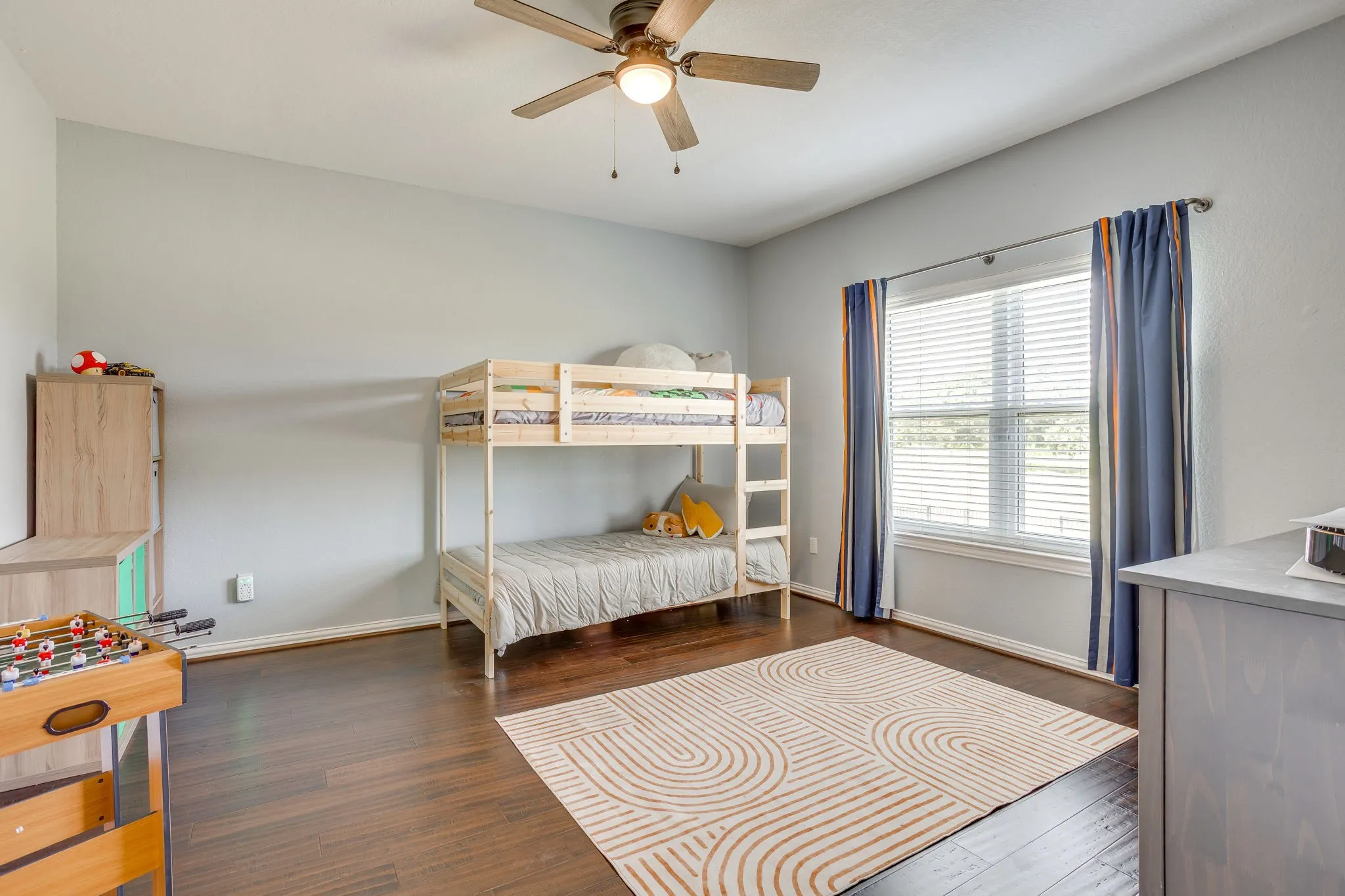 Single Family Residence For Sale in Johnson County , 703 Country Club Drive, Joshua, Texas 76058, 4 Bedroom, 3 Bathroom, 3 Garage spaces, 2,968 Sqft, built in 2003, mls#21399133, Real Estate Agent in Joshua, Homes For Sale in Johnson county, Homes For Sale in Joshua, Realtor in Joshua Texas, Real Estate Brokerage Independent Realty Texas, Luminita Cordes Realtor