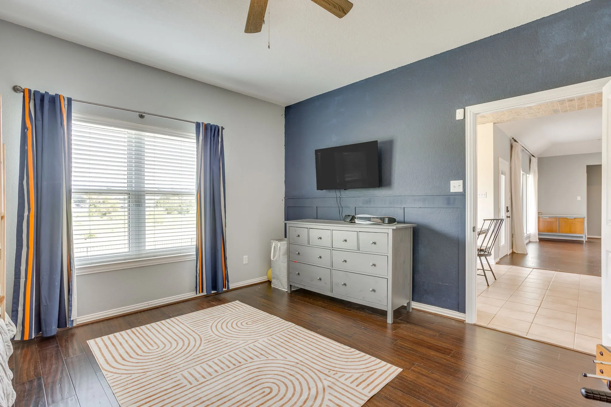 Single Family Residence For Sale in Johnson County , 703 Country Club Drive, Joshua, Texas 76058, 4 Bedroom, 3 Bathroom, 3 Garage spaces, 2,968 Sqft, built in 2003, mls#21399133, Real Estate Agent in Joshua, Homes For Sale in Johnson county, Homes For Sale in Joshua, Realtor in Joshua Texas, Real Estate Brokerage Independent Realty Texas, Luminita Cordes Realtor