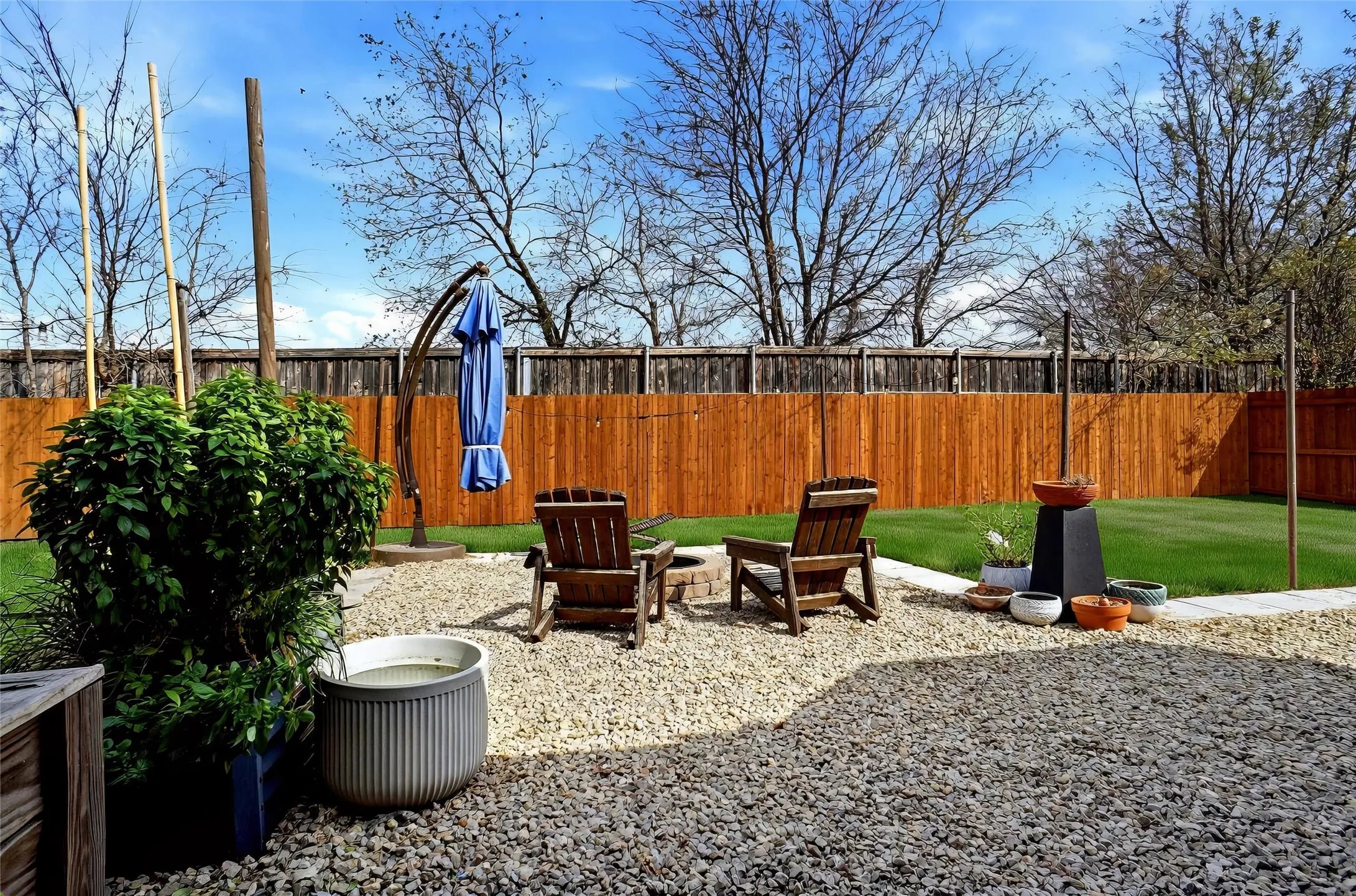 Single Family Residence For Sale in Denton County , 414 Madison Place, Ponder, Texas 76259, 3 Bedroom, 2 Bathroom, 2 Garage spaces, 1,584 Sqft, built in 2000, mls#21394344, Real Estate Agent in Ponder, Homes For Sale in Denton county, Homes For Sale in Ponder, Realtor in Ponder Texas, Real Estate Brokerage Independent Realty Texas, Luminita Cordes Realtor
