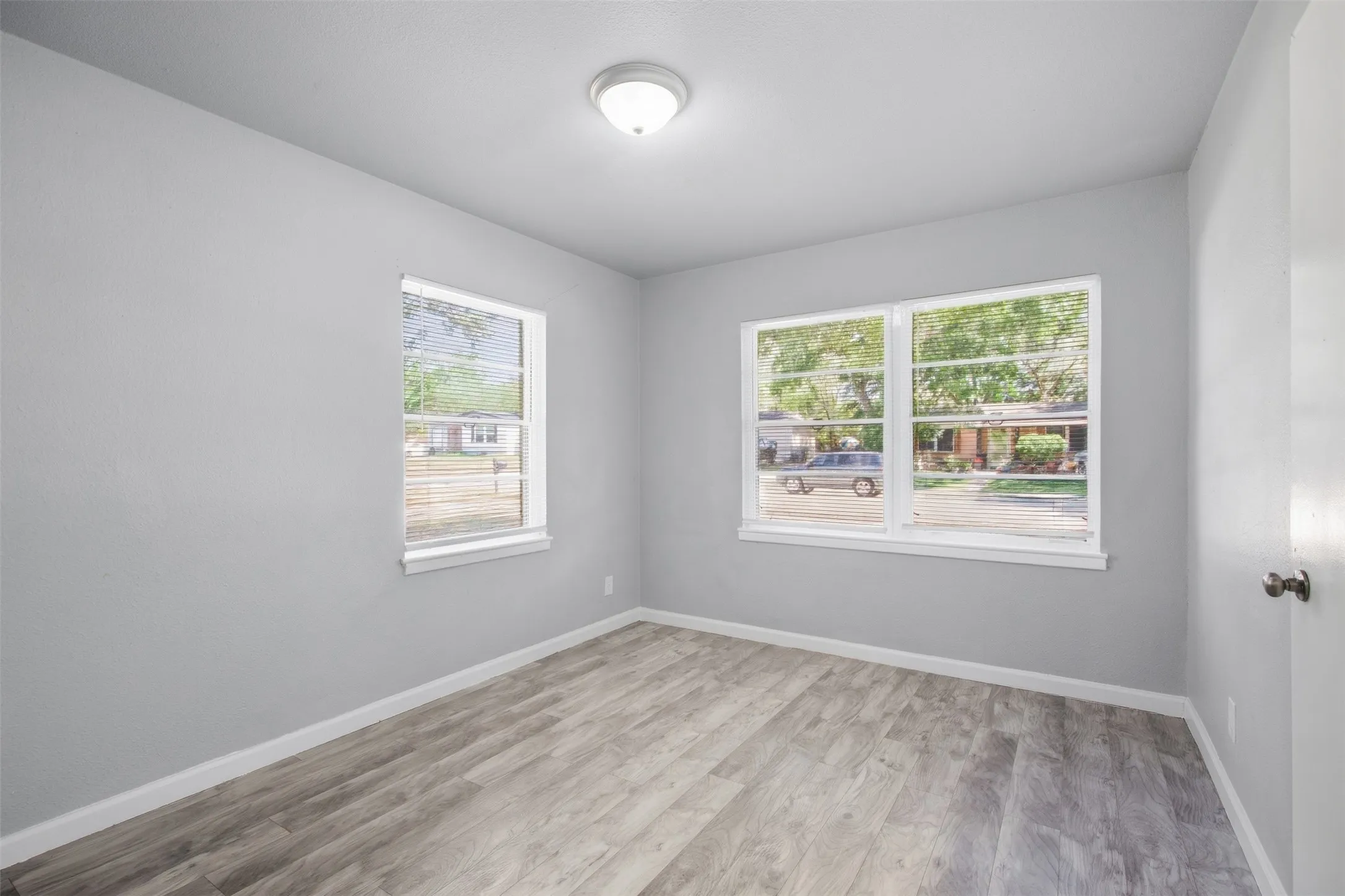 Single Family Residence For Rent in Tarrant County , 1203 Belvedere Drive, Arlington, Texas 76010, 3 Bedroom, 2 Bathroom, 1 Garage spaces, 1,039 Sqft, built in 1955, mls#21398731, Real Estate Agent in Arlington, Homes For Rent in Tarrant county, Homes For Rent in Arlington, Realtor in Arlington Texas, Real Estate Brokerage Independent Realty Texas, Luminita Cordes Realtor