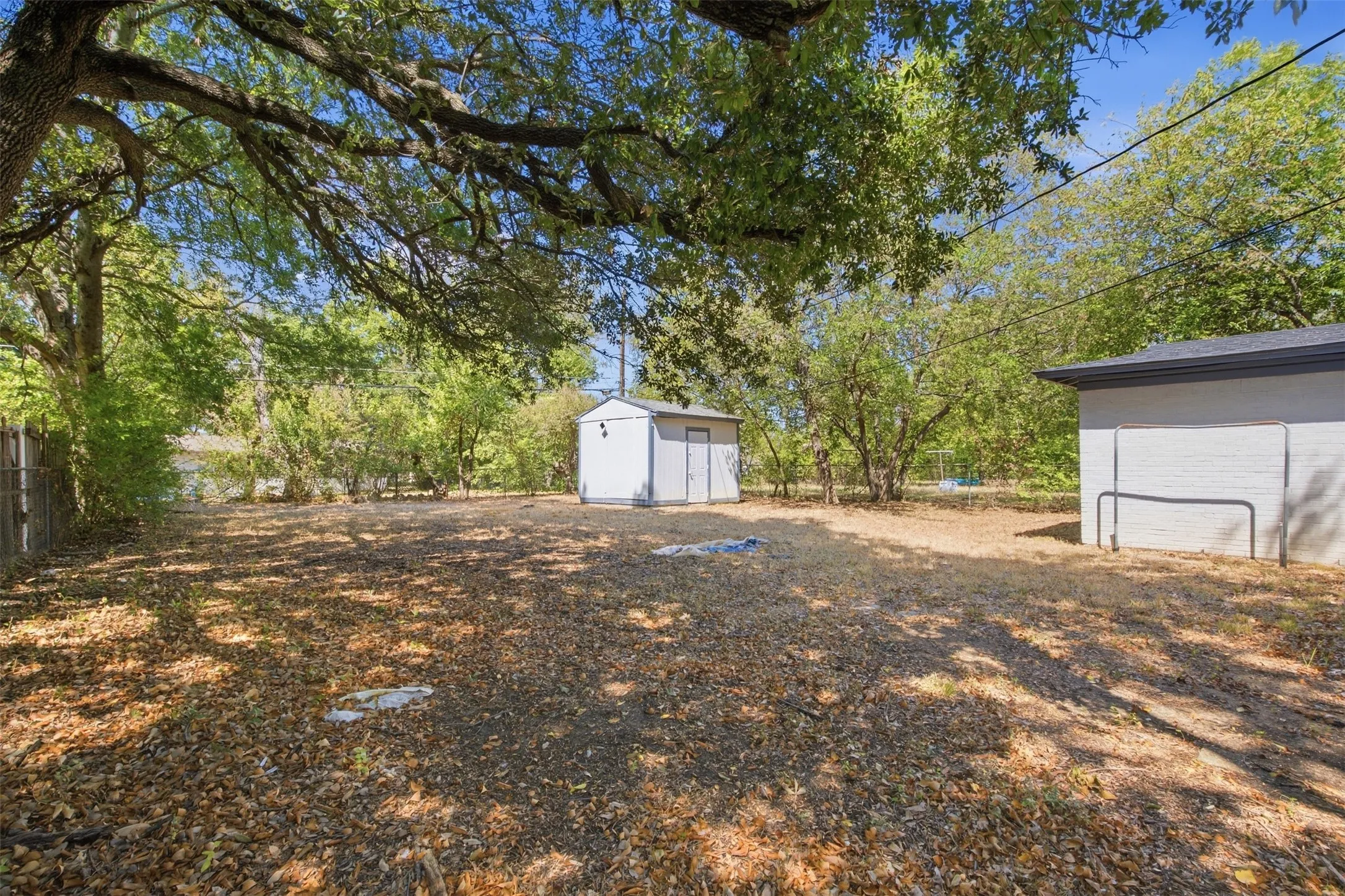Single Family Residence For Rent in Tarrant County , 1203 Belvedere Drive, Arlington, Texas 76010, 3 Bedroom, 2 Bathroom, 1 Garage spaces, 1,039 Sqft, built in 1955, mls#21398731, Real Estate Agent in Arlington, Homes For Rent in Tarrant county, Homes For Rent in Arlington, Realtor in Arlington Texas, Real Estate Brokerage Independent Realty Texas, Luminita Cordes Realtor