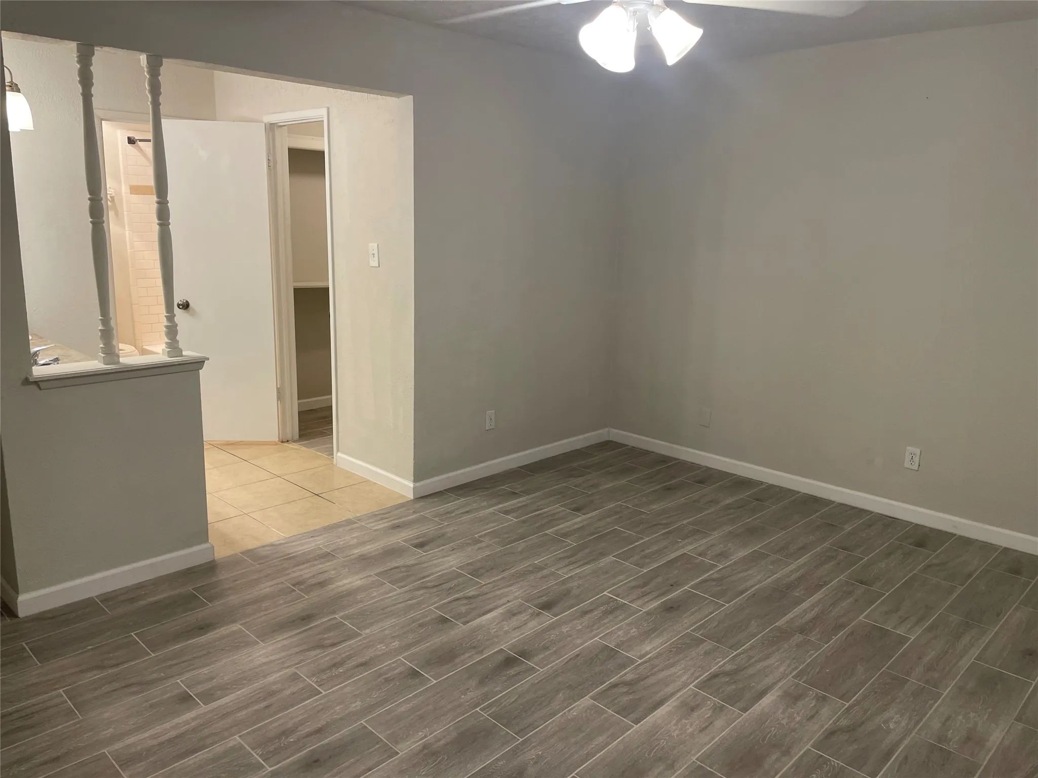 Single Family Residence For Sale in Tarrant County , 3916 Longmeadow Way, Fort Worth, Texas 76133, 3 Bedroom, 2 Bathroom, 2 Garage spaces, 1,711 Sqft, built in 1981, mls#21400726, Real Estate Agent in Fort Worth, Homes For Sale in Tarrant county, Homes For Sale in Fort Worth, Realtor in Fort Worth Texas, Real Estate Brokerage Independent Realty Texas, Luminita Cordes Realtor