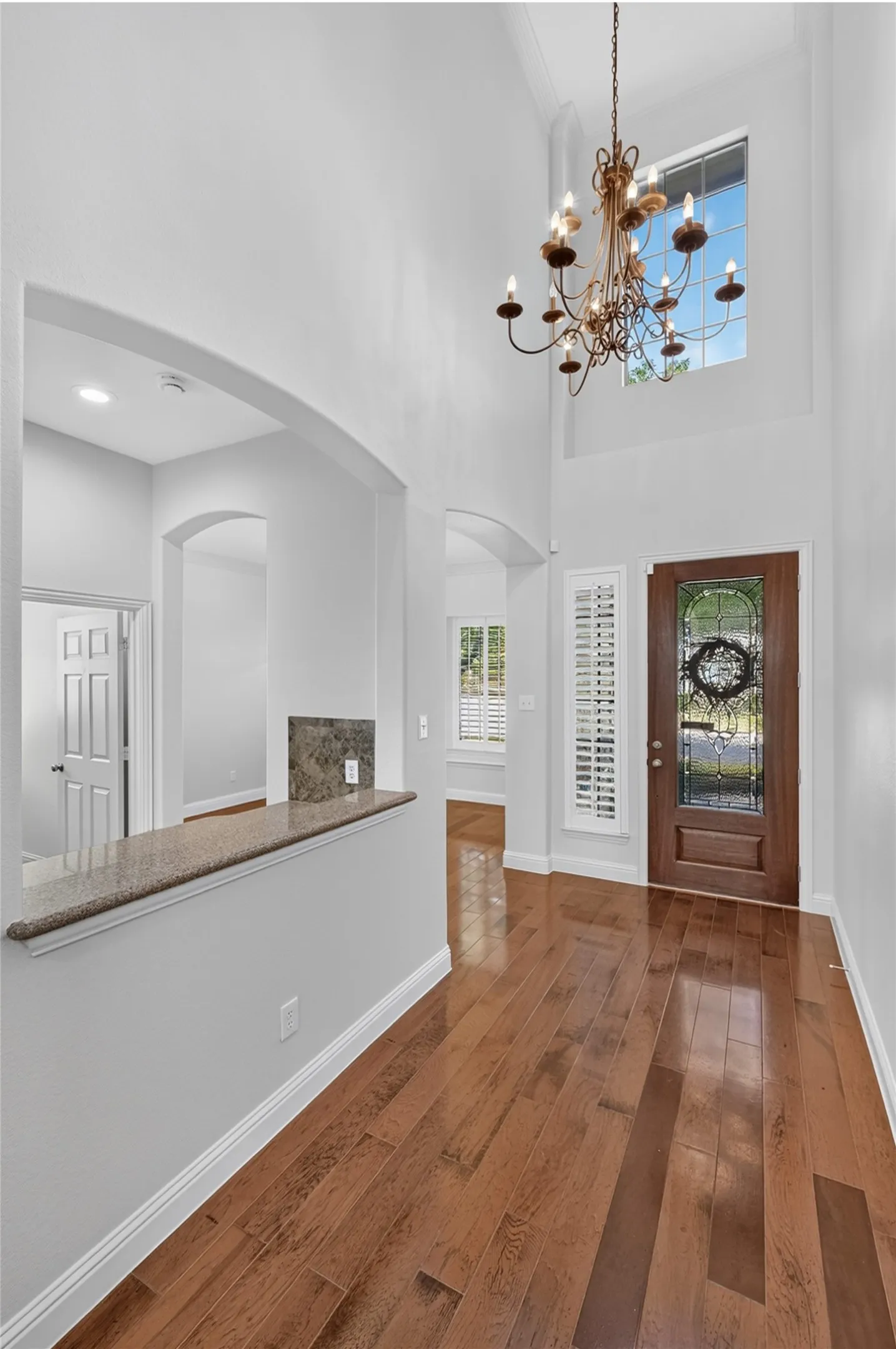 Single Family Residence For Sale in Tarrant County , 2512 Kodiak Circle, Euless, Texas 76039, 4 Bedroom, 4 Bathroom, 2 Garage spaces, 3,273 Sqft, built in 2004, mls#21396240, Real Estate Agent in Euless, Homes For Sale in Tarrant county, Homes For Sale in Euless, Realtor in Euless Texas, Real Estate Brokerage Independent Realty Texas, Luminita Cordes Realtor