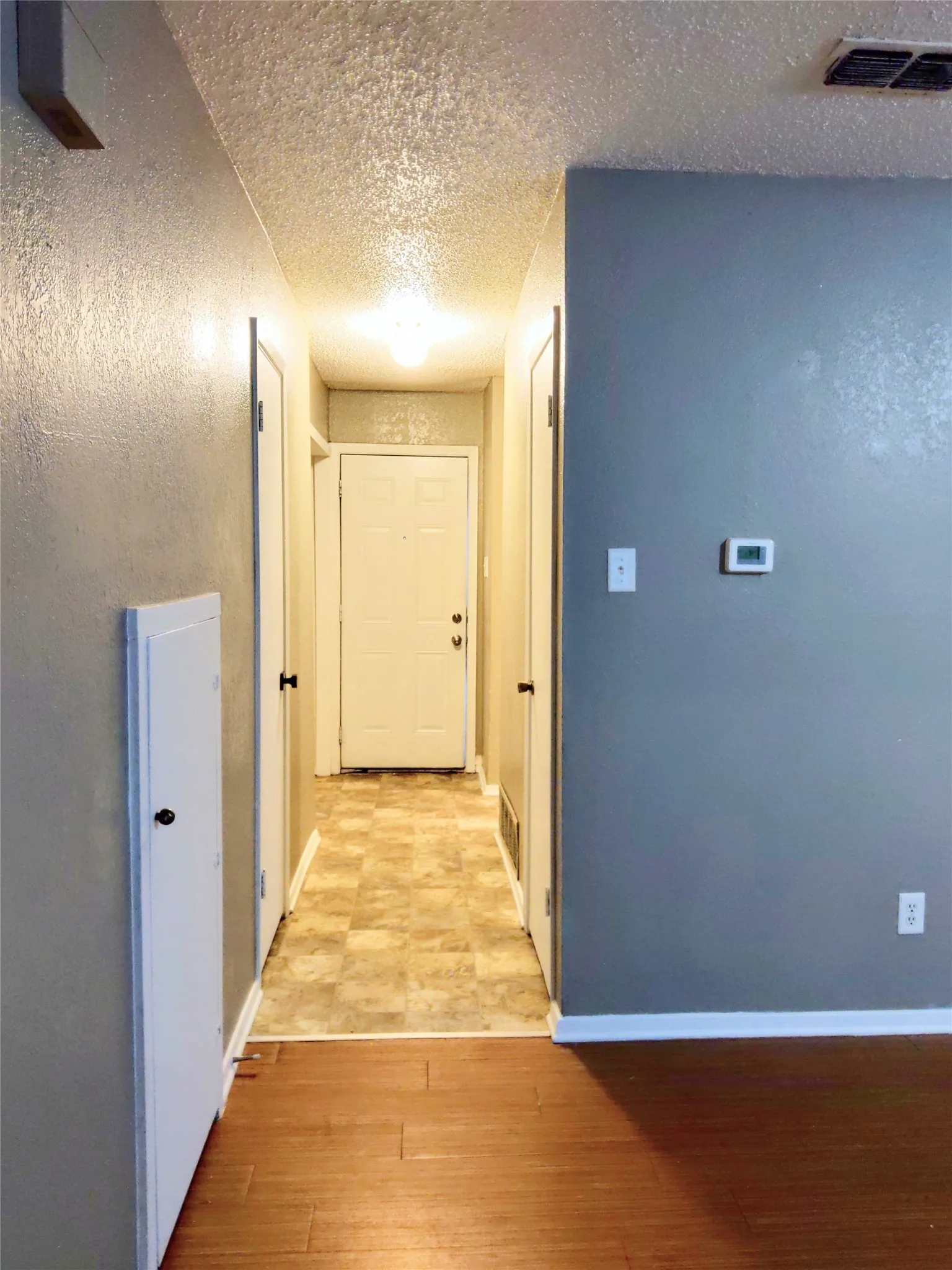 Quadruplex For Rent in Tarrant County , 3225 Cortez Drive, Fort Worth, Texas 76116, 2 Bedroom, 2 Bathroom, Garage spaces, 1,046 Sqft, built in 1985, mls#21400729, Real Estate Agent in Fort Worth, Homes For Rent in Tarrant county, Homes For Rent in Fort Worth, Realtor in Fort Worth Texas, Real Estate Brokerage Independent Realty Texas, Luminita Cordes Realtor