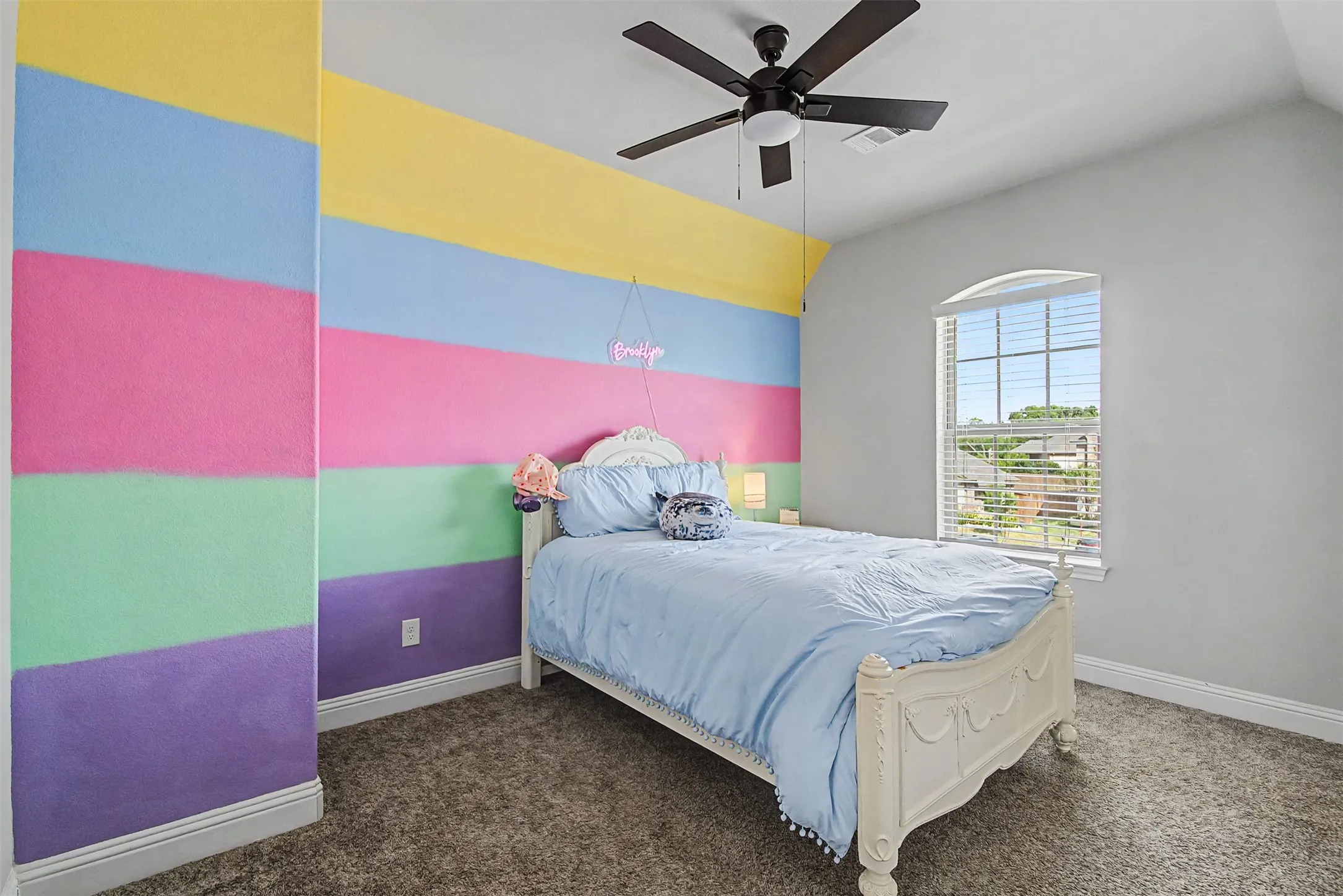 Single Family Residence For Sale in Johnson County , 1025 Whitetail Court, Joshua, Texas 76058, 4 Bedroom, 4 Bathroom, 2 Garage spaces, 3,472 Sqft, built in 2020, mls#21385467, Real Estate Agent in Joshua, Homes For Sale in Johnson county, Homes For Sale in Joshua, Realtor in Joshua Texas, Real Estate Brokerage Independent Realty Texas, Luminita Cordes Realtor