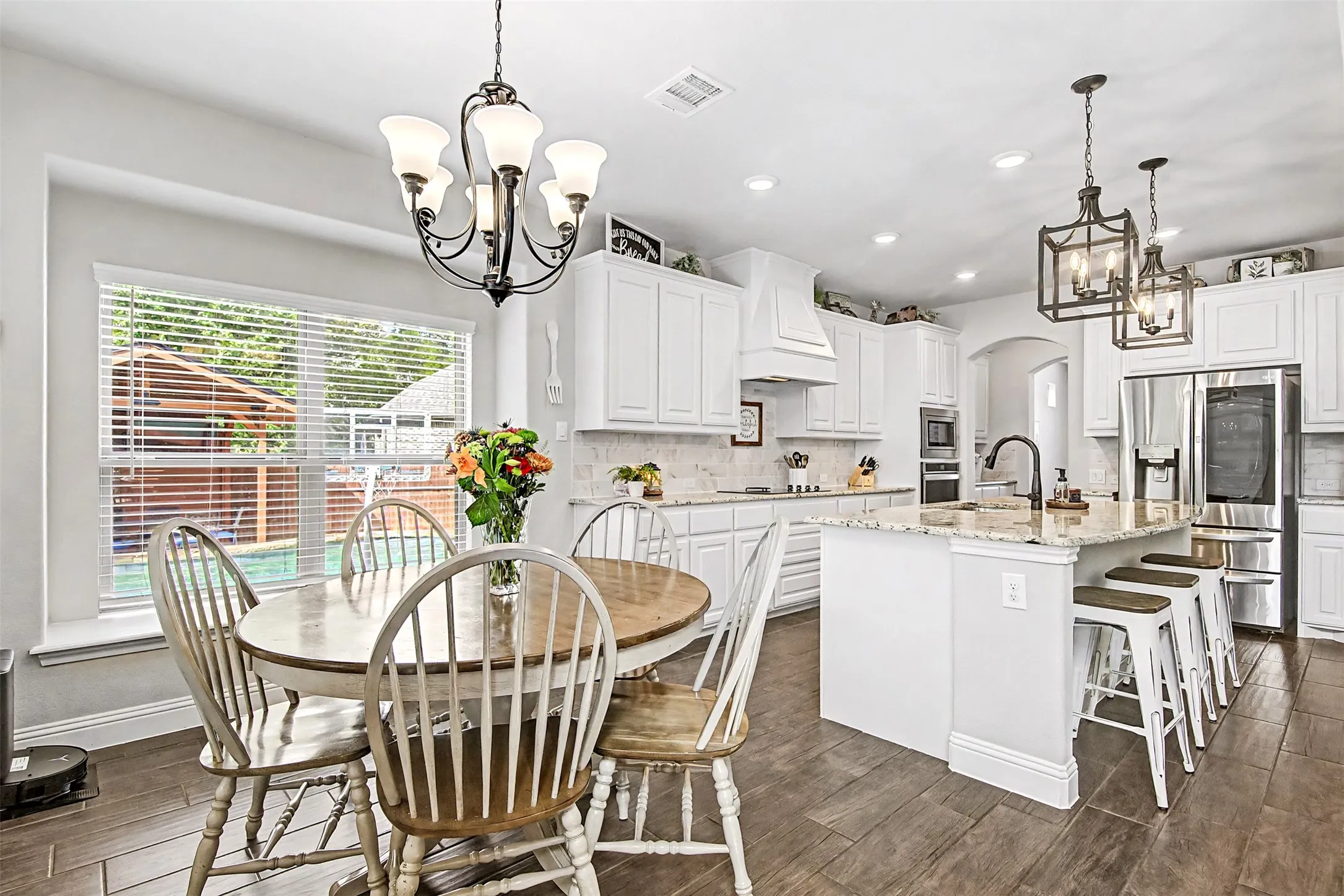 Single Family Residence For Sale in Johnson County , 1025 Whitetail Court, Joshua, Texas 76058, 4 Bedroom, 4 Bathroom, 2 Garage spaces, 3,472 Sqft, built in 2020, mls#21385467, Real Estate Agent in Joshua, Homes For Sale in Johnson county, Homes For Sale in Joshua, Realtor in Joshua Texas, Real Estate Brokerage Independent Realty Texas, Luminita Cordes Realtor