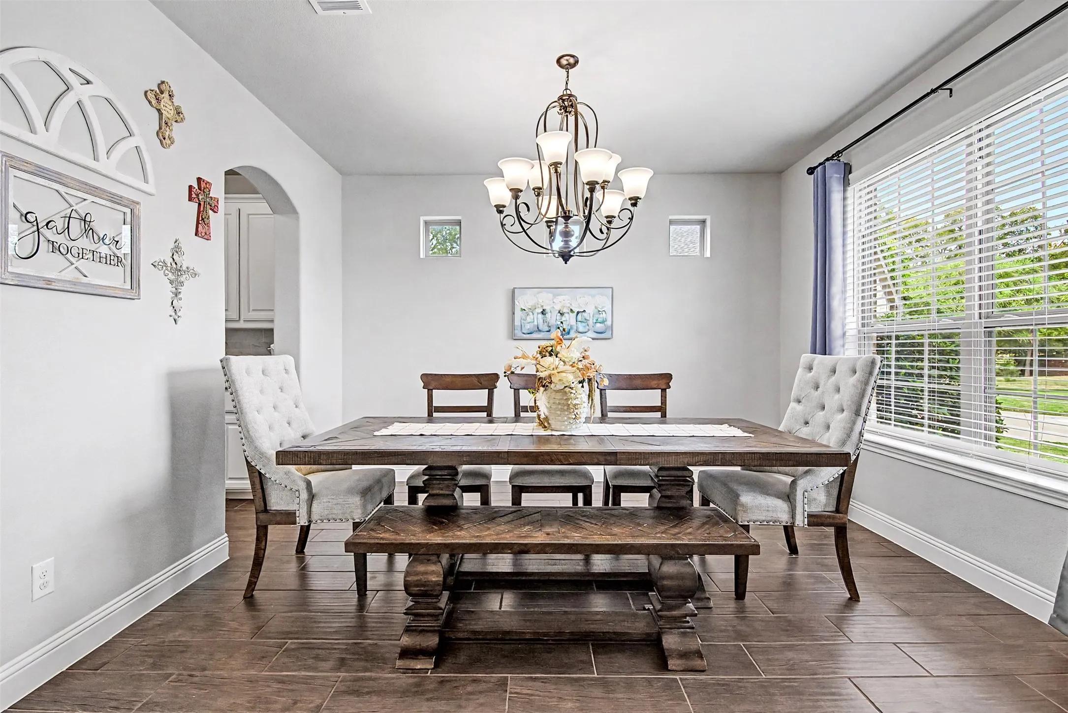 Single Family Residence For Sale in Johnson County , 1025 Whitetail Court, Joshua, Texas 76058, 4 Bedroom, 4 Bathroom, 2 Garage spaces, 3,472 Sqft, built in 2020, mls#21385467, Real Estate Agent in Joshua, Homes For Sale in Johnson county, Homes For Sale in Joshua, Realtor in Joshua Texas, Real Estate Brokerage Independent Realty Texas, Luminita Cordes Realtor