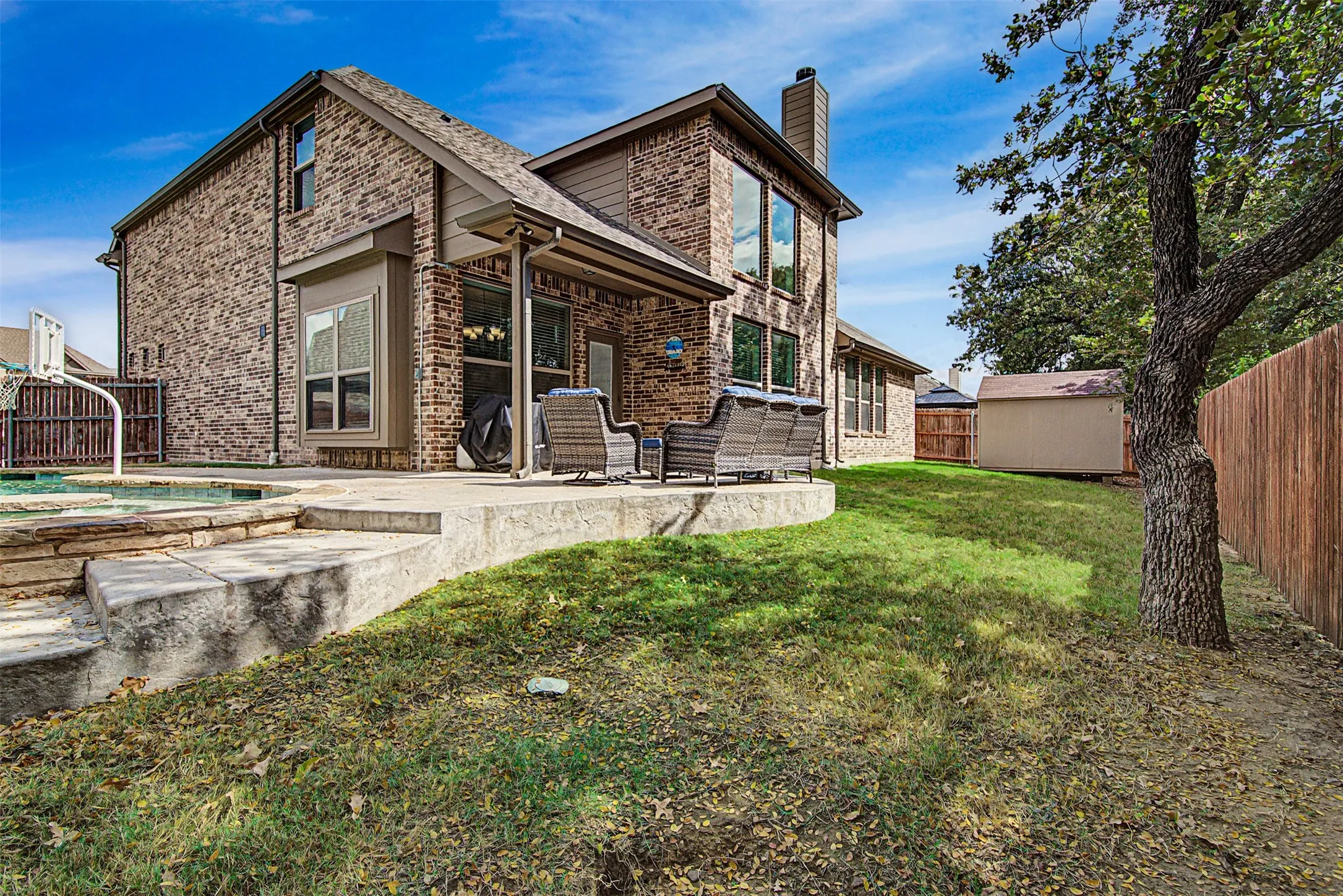 Single Family Residence For Sale in Johnson County , 1025 Whitetail Court, Joshua, Texas 76058, 4 Bedroom, 4 Bathroom, 2 Garage spaces, 3,472 Sqft, built in 2020, mls#21385467, Real Estate Agent in Joshua, Homes For Sale in Johnson county, Homes For Sale in Joshua, Realtor in Joshua Texas, Real Estate Brokerage Independent Realty Texas, Luminita Cordes Realtor