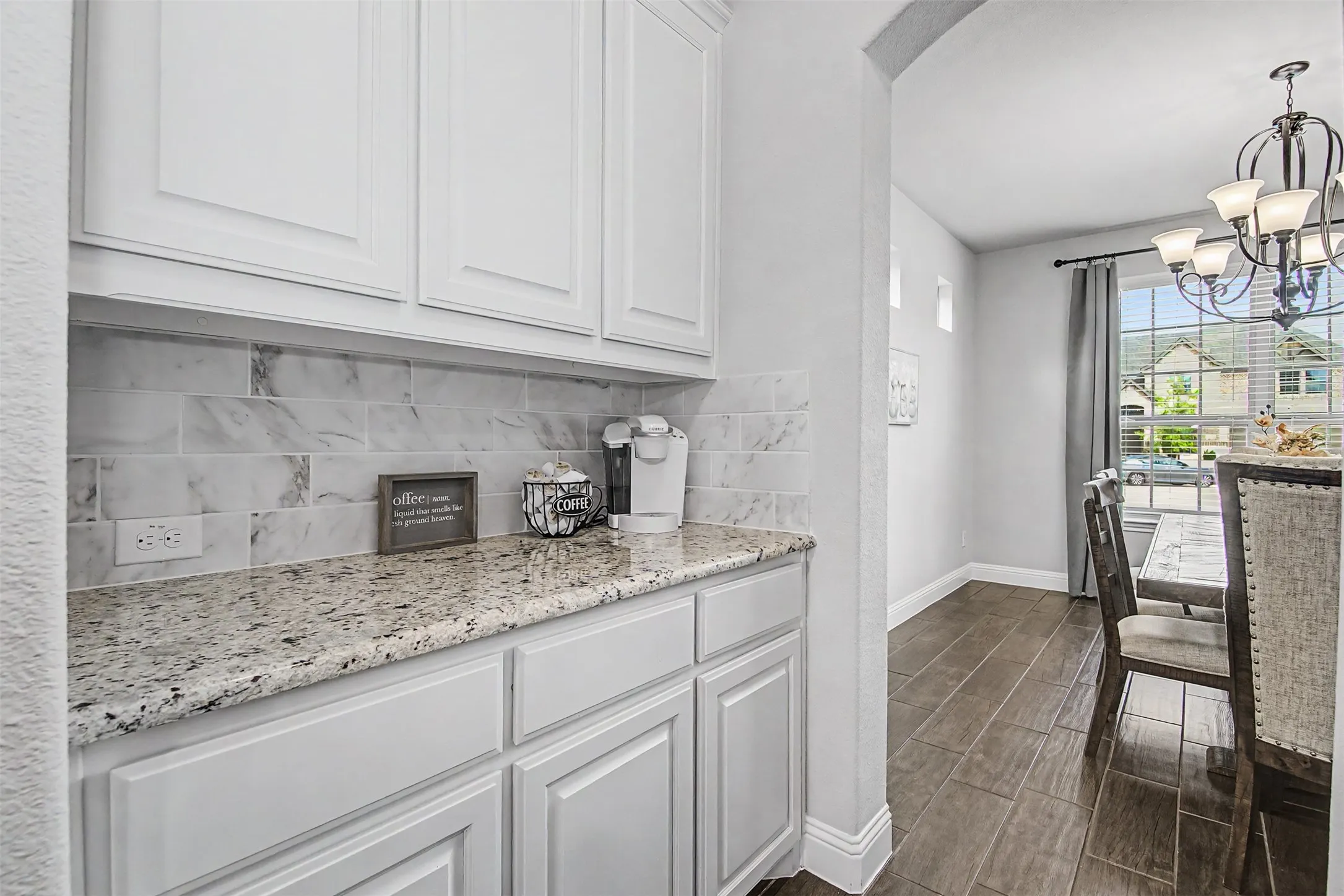 Single Family Residence For Sale in Johnson County , 1025 Whitetail Court, Joshua, Texas 76058, 4 Bedroom, 4 Bathroom, 2 Garage spaces, 3,472 Sqft, built in 2020, mls#21385467, Real Estate Agent in Joshua, Homes For Sale in Johnson county, Homes For Sale in Joshua, Realtor in Joshua Texas, Real Estate Brokerage Independent Realty Texas, Luminita Cordes Realtor