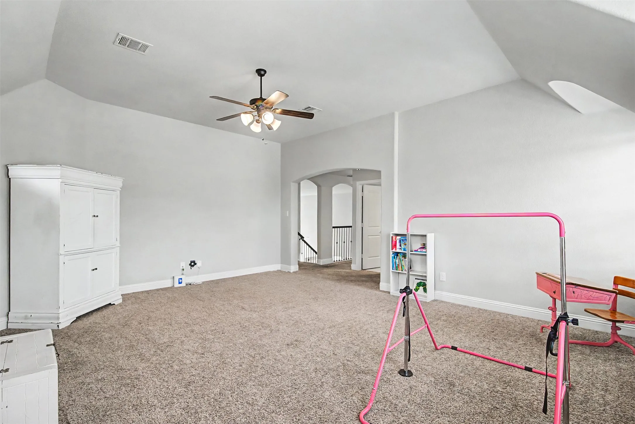 Single Family Residence For Sale in Johnson County , 1025 Whitetail Court, Joshua, Texas 76058, 4 Bedroom, 4 Bathroom, 2 Garage spaces, 3,472 Sqft, built in 2020, mls#21385467, Real Estate Agent in Joshua, Homes For Sale in Johnson county, Homes For Sale in Joshua, Realtor in Joshua Texas, Real Estate Brokerage Independent Realty Texas, Luminita Cordes Realtor