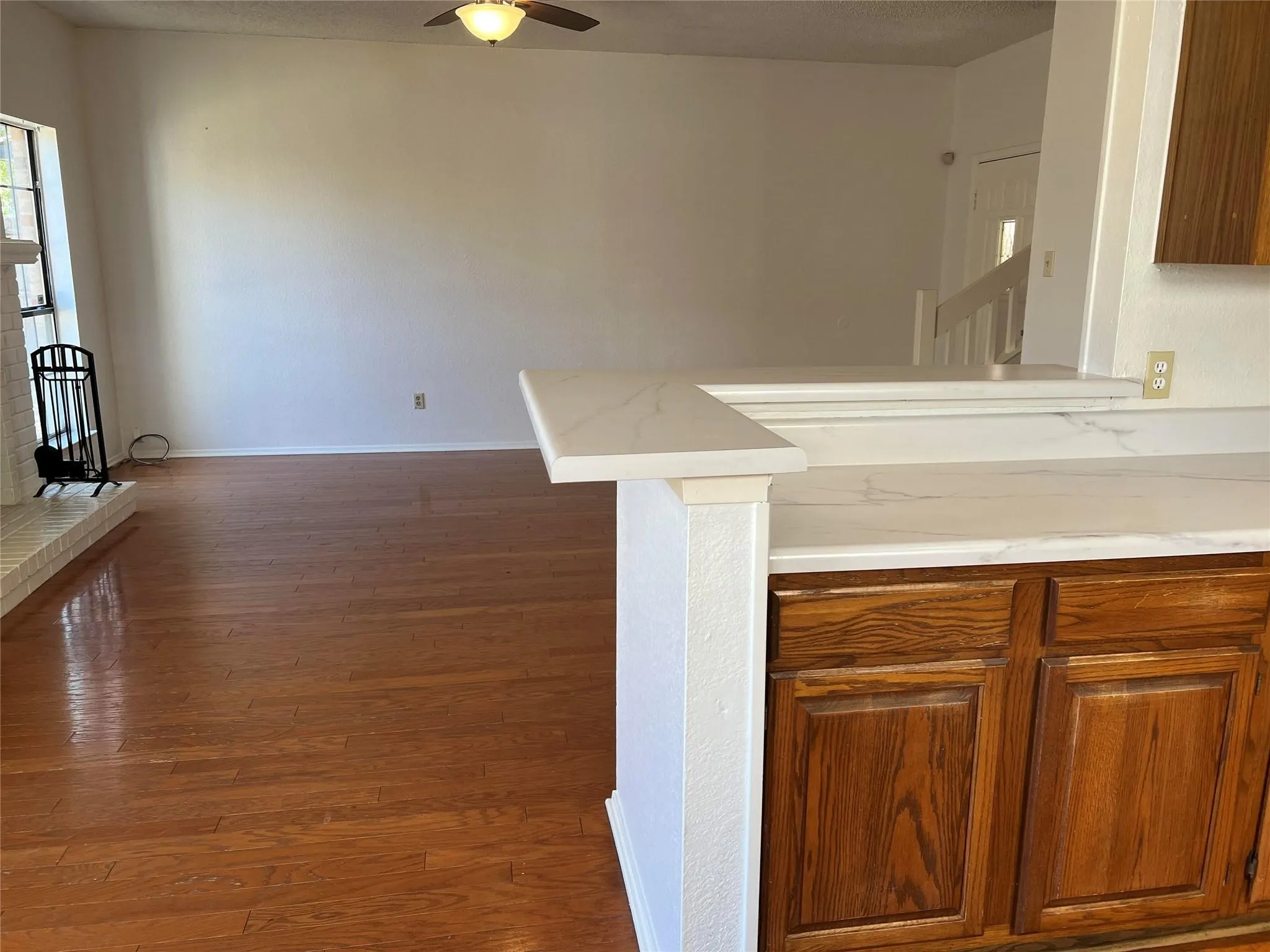 Single Family Residence For Rent in Denton County , 3116 Renaissance Drive, Dallas, Texas 75287, 3 Bedroom, 3 Bathroom, 2 Garage spaces, 1,734 Sqft, built in 1986, mls#21391257, Real Estate Agent in Dallas, Homes For Rent in Denton county, Homes For Rent in Dallas, Realtor in Dallas Texas, Real Estate Brokerage Independent Realty Texas, Luminita Cordes Realtor