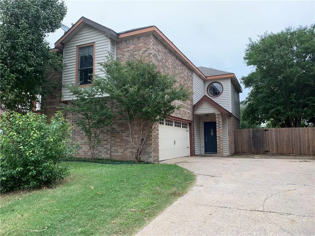 Single Family Residence For Rent in Denton County , 3116 Renaissance Drive, Dallas, Texas 75287, 3 Bedroom, 3 Bathroom, 2 Garage spaces, 1,734 Sqft, built in 1986, mls#21391257, Real Estate Agent in Dallas, Homes For Rent in Denton county, Homes For Rent in Dallas, Realtor in Dallas Texas, Real Estate Brokerage Independent Realty Texas, Luminita Cordes Realtor