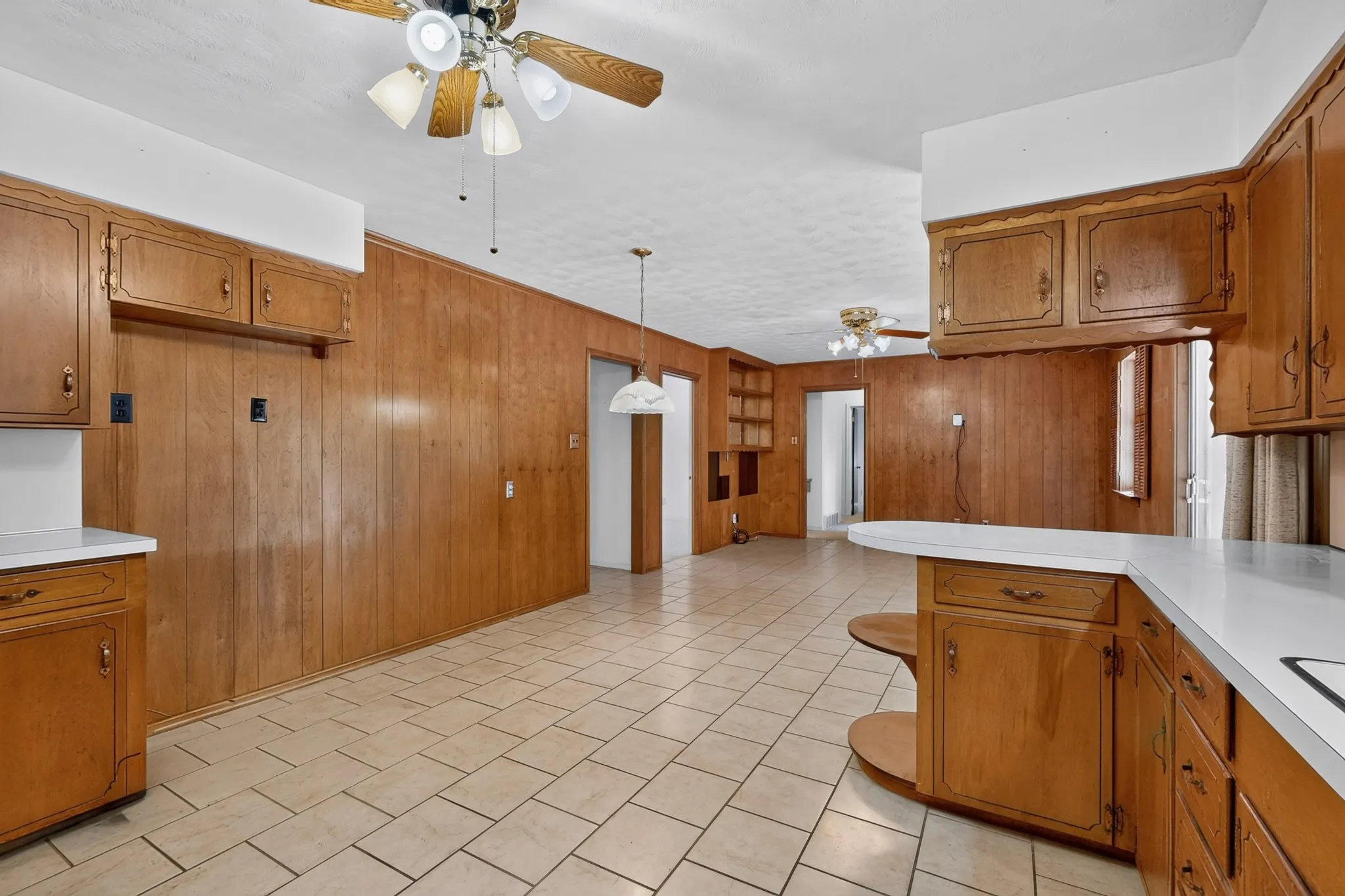 Single Family Residence For Sale in Dallas County , 3719 Rock Bluff Drive, Dallas, Texas 75227, 3 Bedroom, 2 Bathroom, 2 Garage spaces, 1,639 Sqft, built in 1960, mls#21400535, Real Estate Agent in Dallas, Homes For Sale in Dallas county, Homes For Sale in Dallas, Realtor in Dallas Texas, Real Estate Brokerage Independent Realty Texas, Luminita Cordes Realtor