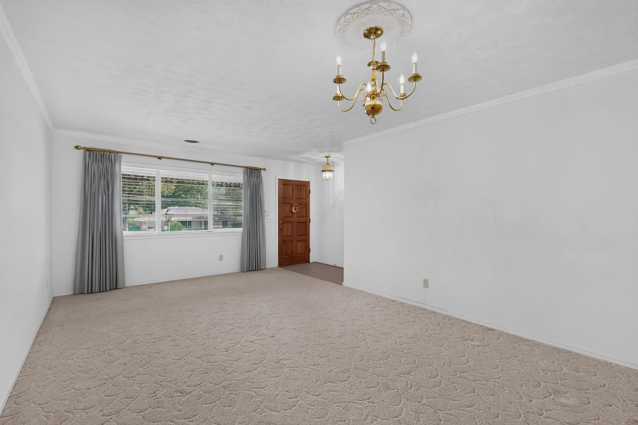 Single Family Residence For Sale in Dallas County , 3719 Rock Bluff Drive, Dallas, Texas 75227, 3 Bedroom, 2 Bathroom, 2 Garage spaces, 1,639 Sqft, built in 1960, mls#21400535, Real Estate Agent in Dallas, Homes For Sale in Dallas county, Homes For Sale in Dallas, Realtor in Dallas Texas, Real Estate Brokerage Independent Realty Texas, Luminita Cordes Realtor