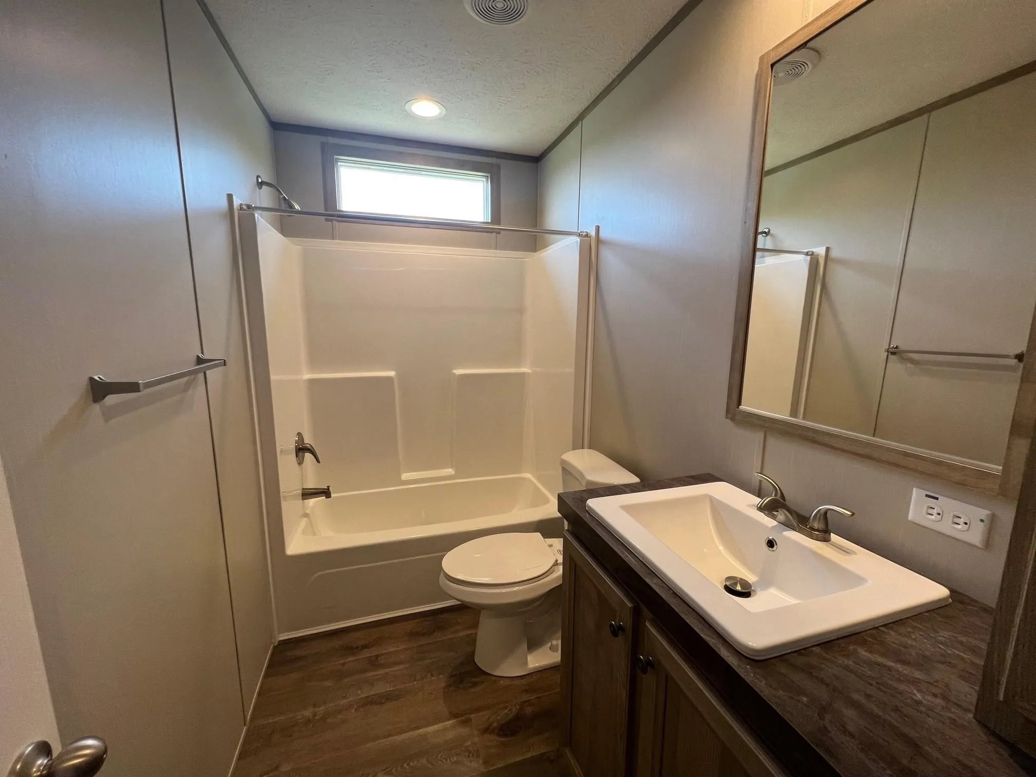 Manufactured Home For Rent in Collin County , 18542 County Road 618, Farmersville, Texas 75442, 4 Bedroom, 2 Bathroom, Garage spaces, 1,600 Sqft, built in 2021, mls#21400733, Real Estate Agent in Farmersville, Homes For Rent in Collin county, Homes For Rent in Farmersville, Realtor in Farmersville Texas, Real Estate Brokerage Independent Realty Texas, Luminita Cordes Realtor