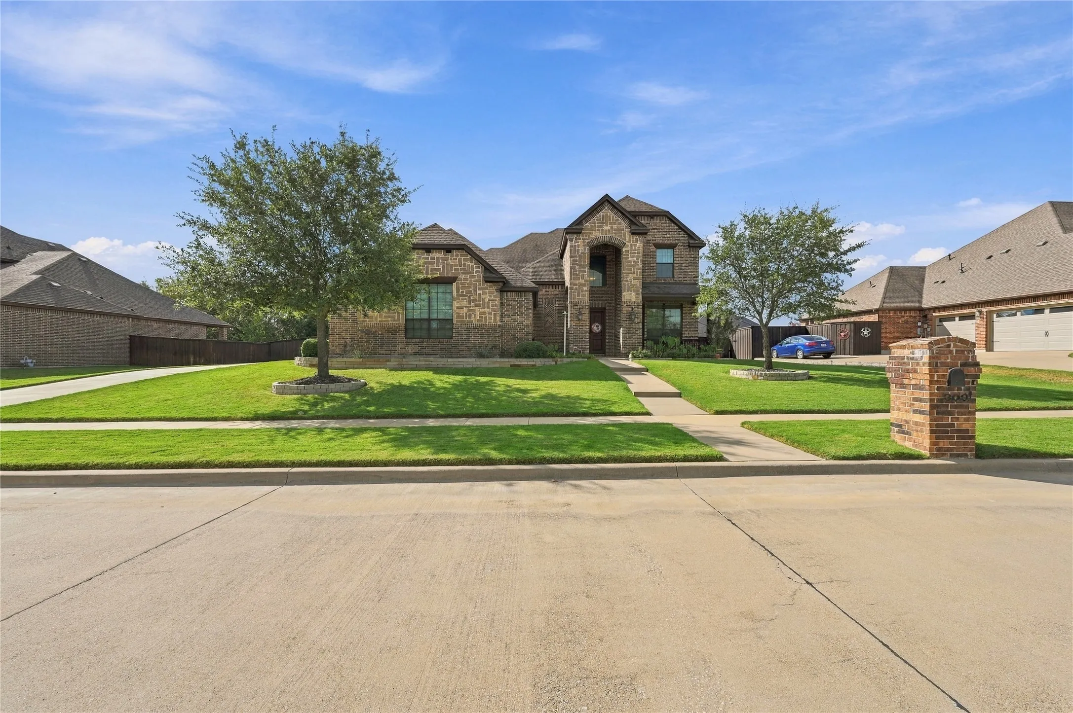 Single Family Residence For Sale in Ellis County , 309 Covington Lane, Ovilla, Texas 75154, 4 Bedroom, 3 Bathroom, 3 Garage spaces, 3,100 Sqft, built in 2014, mls#21399449, Real Estate Agent in Ovilla, Homes For Sale in Ellis county, Homes For Sale in Ovilla, Realtor in Ovilla Texas, Real Estate Brokerage Independent Realty Texas, Luminita Cordes Realtor