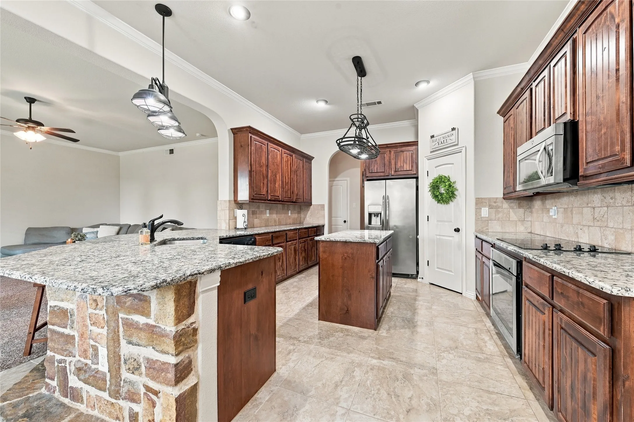 Large kitchen with tons of counter space
