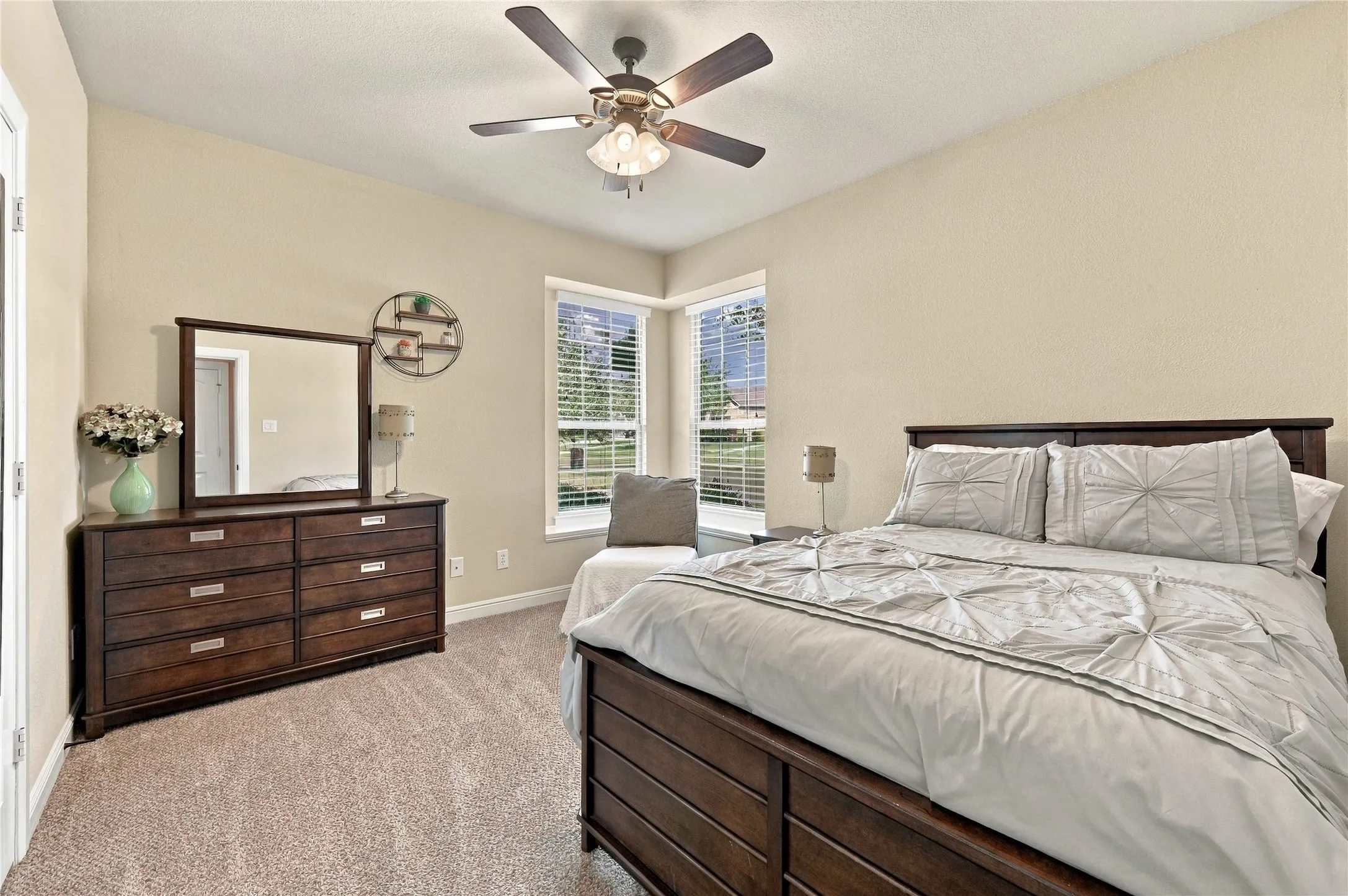 Secondary bedroom