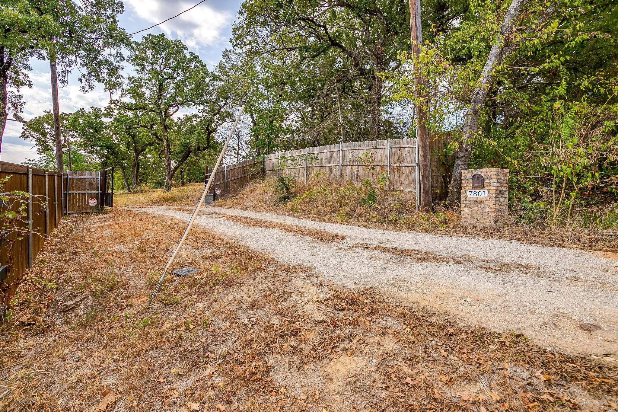 Improved Land For Sale in Johnson County , 7801 Windy Hill Lane, Cross Timbers, Texas 76028, 0, 0, Garage spaces, 0 Sqft, built in 1987, mls#21400735, Real Estate Agent in Cross Timbers, Homes For Sale in Johnson county, Homes For Sale in Cross Timbers, Realtor in Cross Timbers Texas, Real Estate Brokerage Independent Realty Texas, Luminita Cordes Realtor