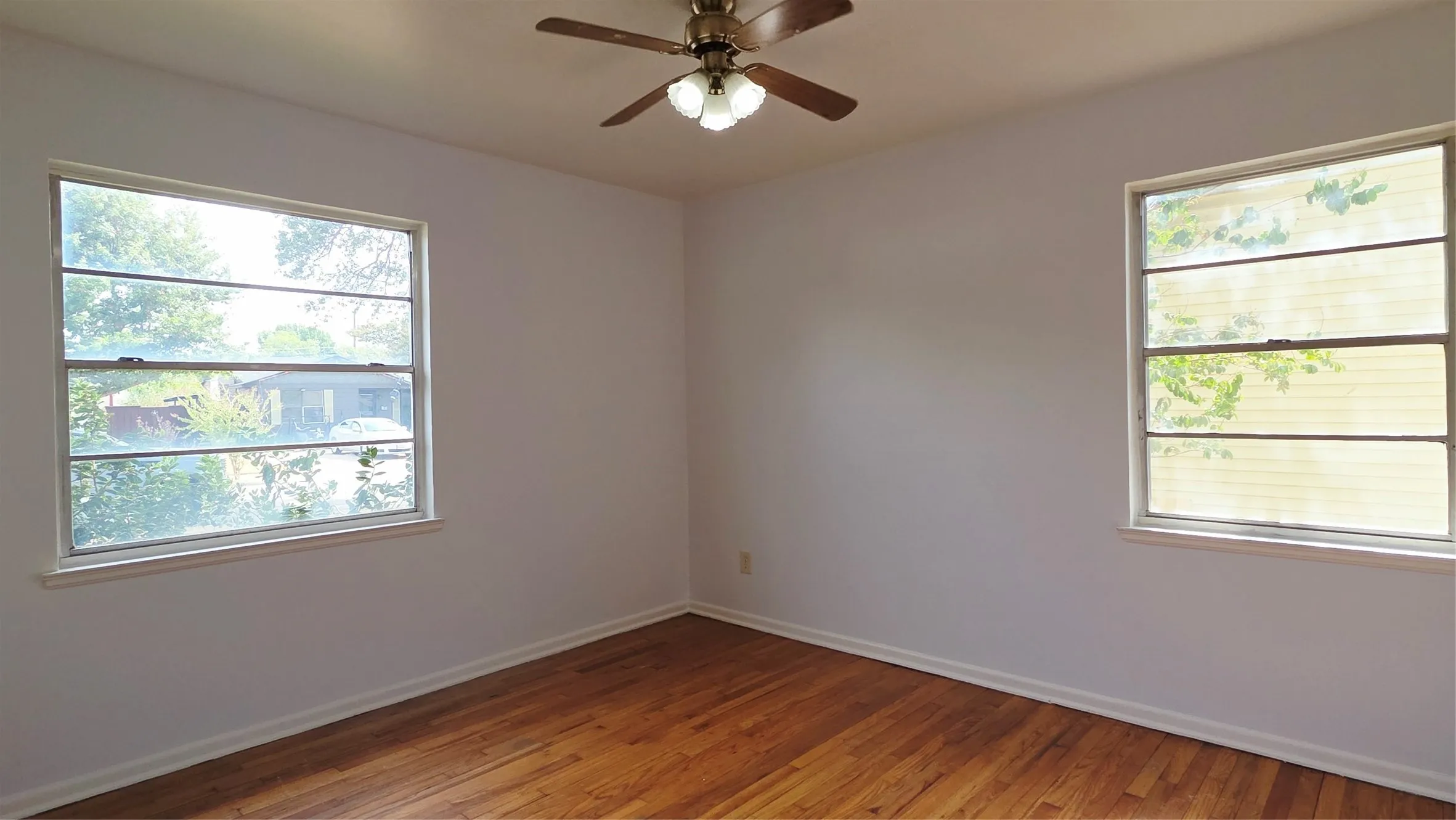 Single Family Residence For Rent in Dallas County , 1623 Milner Road, Irving, Texas 75061, 3 Bedroom, 1 Bathroom, Garage spaces, 1,099 Sqft, built in 1954, mls#21400736, Real Estate Agent in Irving, Homes For Rent in Dallas county, Homes For Rent in Irving, Realtor in Irving Texas, Real Estate Brokerage Independent Realty Texas, Luminita Cordes Realtor