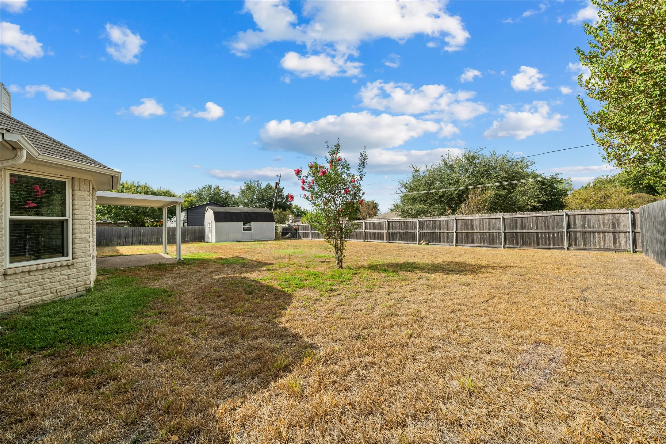 Single Family Residence For Sale in Mc Lennan County , 531 Karen Drive, Robinson, Texas 76706, 4 Bedroom, 2 Bathroom, 2 Garage spaces, 1,595 Sqft, built in 2001, mls#21400593, Real Estate Agent in Robinson, Homes For Sale in Mc Lennan county, Homes For Sale in Robinson, Realtor in Robinson Texas, Real Estate Brokerage Independent Realty Texas, Luminita Cordes Realtor