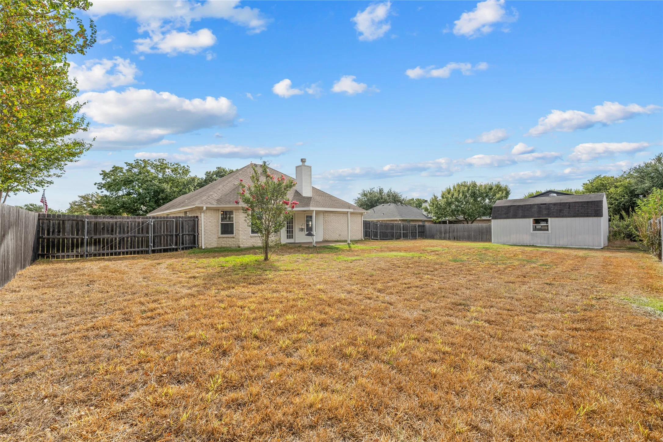 Single Family Residence For Sale in Mc Lennan County , 531 Karen Drive, Robinson, Texas 76706, 4 Bedroom, 2 Bathroom, 2 Garage spaces, 1,595 Sqft, built in 2001, mls#21400593, Real Estate Agent in Robinson, Homes For Sale in Mc Lennan county, Homes For Sale in Robinson, Realtor in Robinson Texas, Real Estate Brokerage Independent Realty Texas, Luminita Cordes Realtor