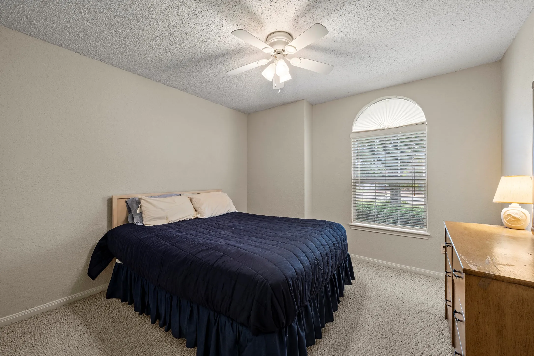 Single Family Residence For Sale in Mc Lennan County , 531 Karen Drive, Robinson, Texas 76706, 4 Bedroom, 2 Bathroom, 2 Garage spaces, 1,595 Sqft, built in 2001, mls#21400593, Real Estate Agent in Robinson, Homes For Sale in Mc Lennan county, Homes For Sale in Robinson, Realtor in Robinson Texas, Real Estate Brokerage Independent Realty Texas, Luminita Cordes Realtor