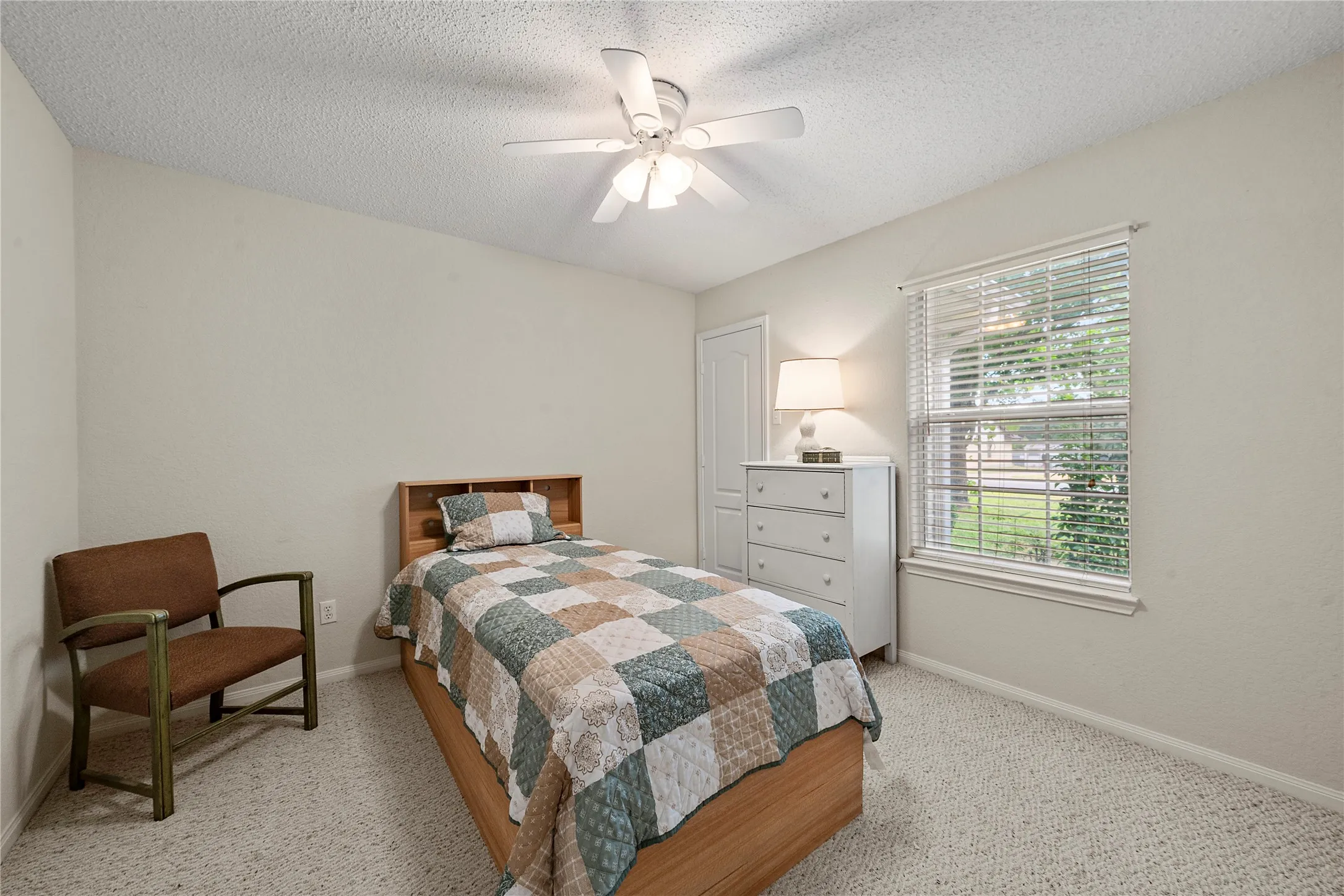 Single Family Residence For Sale in Mc Lennan County , 531 Karen Drive, Robinson, Texas 76706, 4 Bedroom, 2 Bathroom, 2 Garage spaces, 1,595 Sqft, built in 2001, mls#21400593, Real Estate Agent in Robinson, Homes For Sale in Mc Lennan county, Homes For Sale in Robinson, Realtor in Robinson Texas, Real Estate Brokerage Independent Realty Texas, Luminita Cordes Realtor