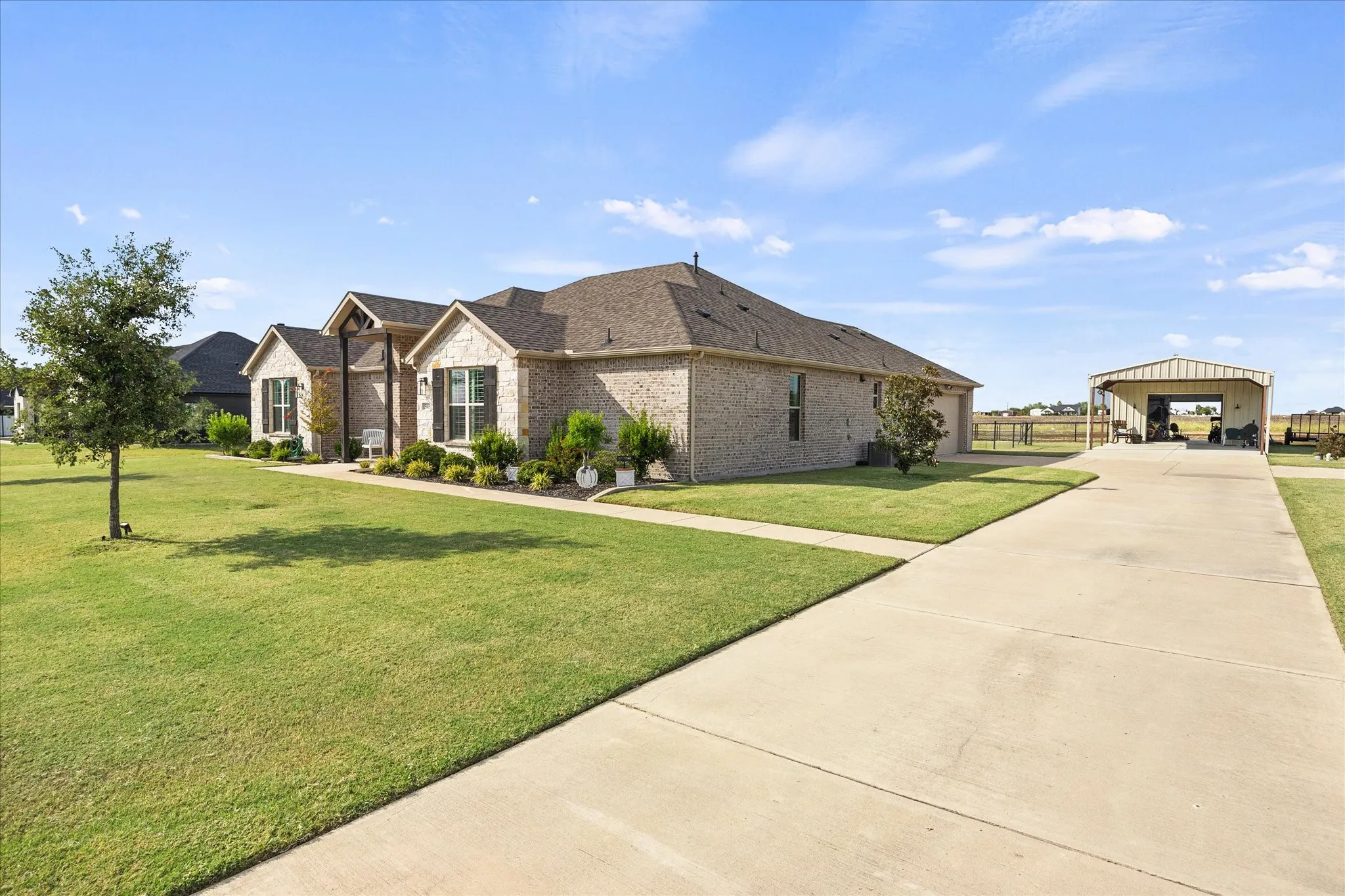 Single Family Residence For Sale in Hunt County , 5015 Fox Trot Lane, Caddo Mills, Texas 75135, 4 Bedroom, 3 Bathroom, 2 Garage spaces, 2,322 Sqft, built in 2022, mls#21400650, Real Estate Agent in Caddo Mills, Homes For Sale in Hunt county, Homes For Sale in Caddo Mills, Realtor in Caddo Mills Texas, Real Estate Brokerage Independent Realty Texas, Luminita Cordes Realtor