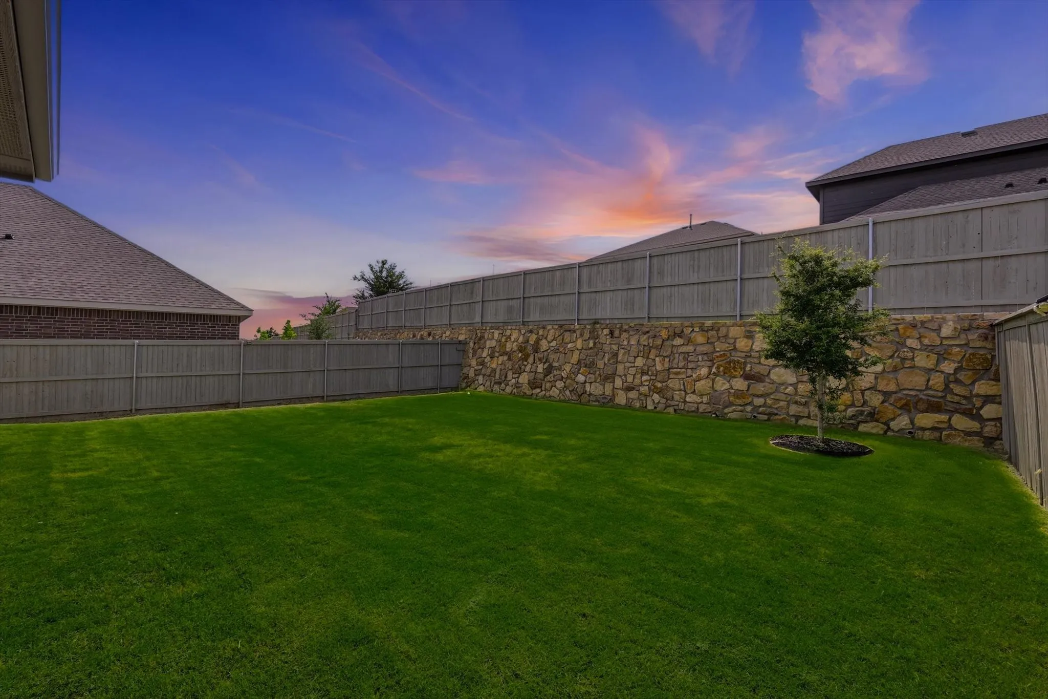 Single Family Residence For Sale in Denton County , 1212 Trailblazer Way, Northlake, Texas 76247, 4 Bedroom, 2 Bathroom, 2 Garage spaces, 1,809 Sqft, built in 2023, mls#21398913, Real Estate Agent in Northlake, Homes For Sale in Denton county, Homes For Sale in Northlake, Realtor in Northlake Texas, Real Estate Brokerage Independent Realty Texas, Luminita Cordes Realtor