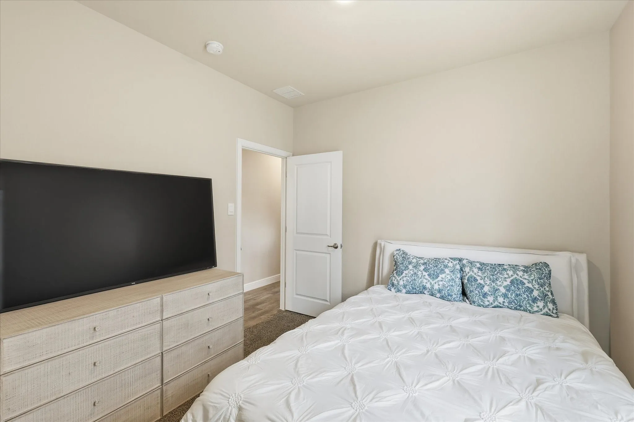 Single Family Residence For Sale in Denton County , 1212 Trailblazer Way, Northlake, Texas 76247, 4 Bedroom, 2 Bathroom, 2 Garage spaces, 1,809 Sqft, built in 2023, mls#21398913, Real Estate Agent in Northlake, Homes For Sale in Denton county, Homes For Sale in Northlake, Realtor in Northlake Texas, Real Estate Brokerage Independent Realty Texas, Luminita Cordes Realtor