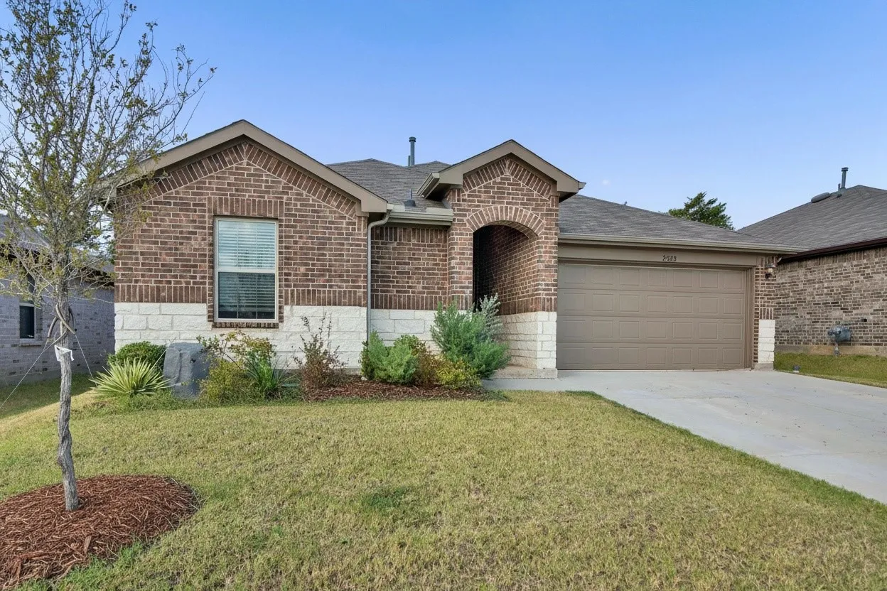 Single Family Residence For Sale in Grayson County , 2328 Burleson Road, Sherman, Texas 75090, 3 Bedroom, 2 Bathroom, 2 Garage spaces, 1,290 Sqft, built in 2024, mls#21399341, Real Estate Agent in Sherman, Homes For Sale in Grayson county, Homes For Sale in Sherman, Realtor in Sherman Texas, Real Estate Brokerage Independent Realty Texas, Luminita Cordes Realtor
