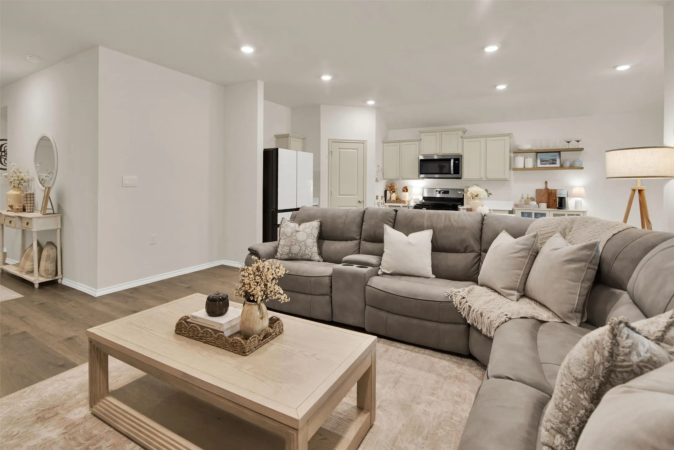 Single Family Residence For Sale in Grayson County , 2328 Burleson Road, Sherman, Texas 75090, 3 Bedroom, 2 Bathroom, 2 Garage spaces, 1,290 Sqft, built in 2024, mls#21399341, Real Estate Agent in Sherman, Homes For Sale in Grayson county, Homes For Sale in Sherman, Realtor in Sherman Texas, Real Estate Brokerage Independent Realty Texas, Luminita Cordes Realtor