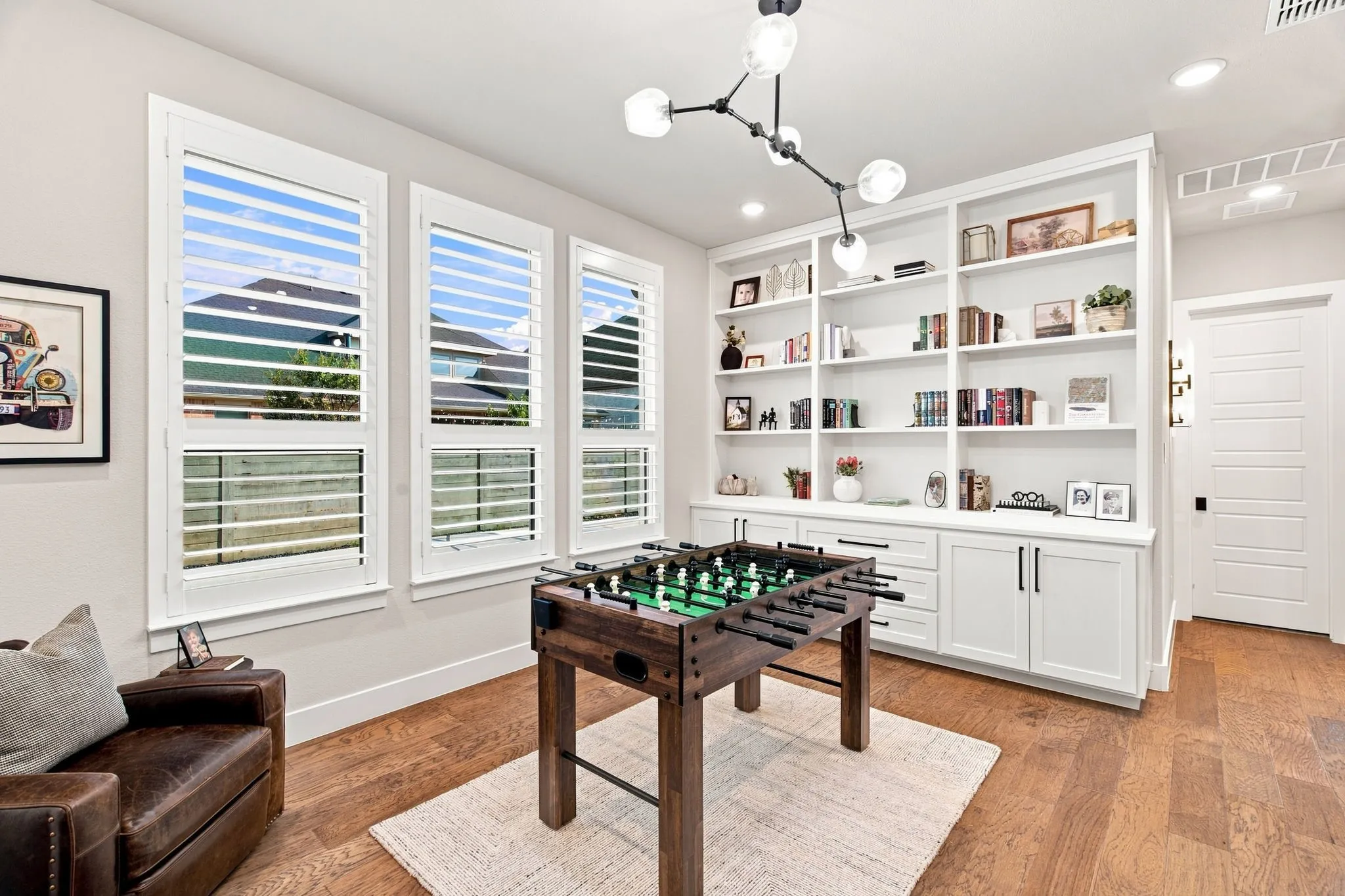 Single Family Residence For Sale in Denton County , 1816 Gathering Trail, Argyle, Texas 76226, 4 Bedroom, 4 Bathroom, 3 Garage spaces, 3,777 Sqft, built in 2024, mls#21400620, Real Estate Agent in Argyle, Homes For Sale in Denton county, Homes For Sale in Argyle, Realtor in Argyle Texas, Real Estate Brokerage Independent Realty Texas, Luminita Cordes Realtor