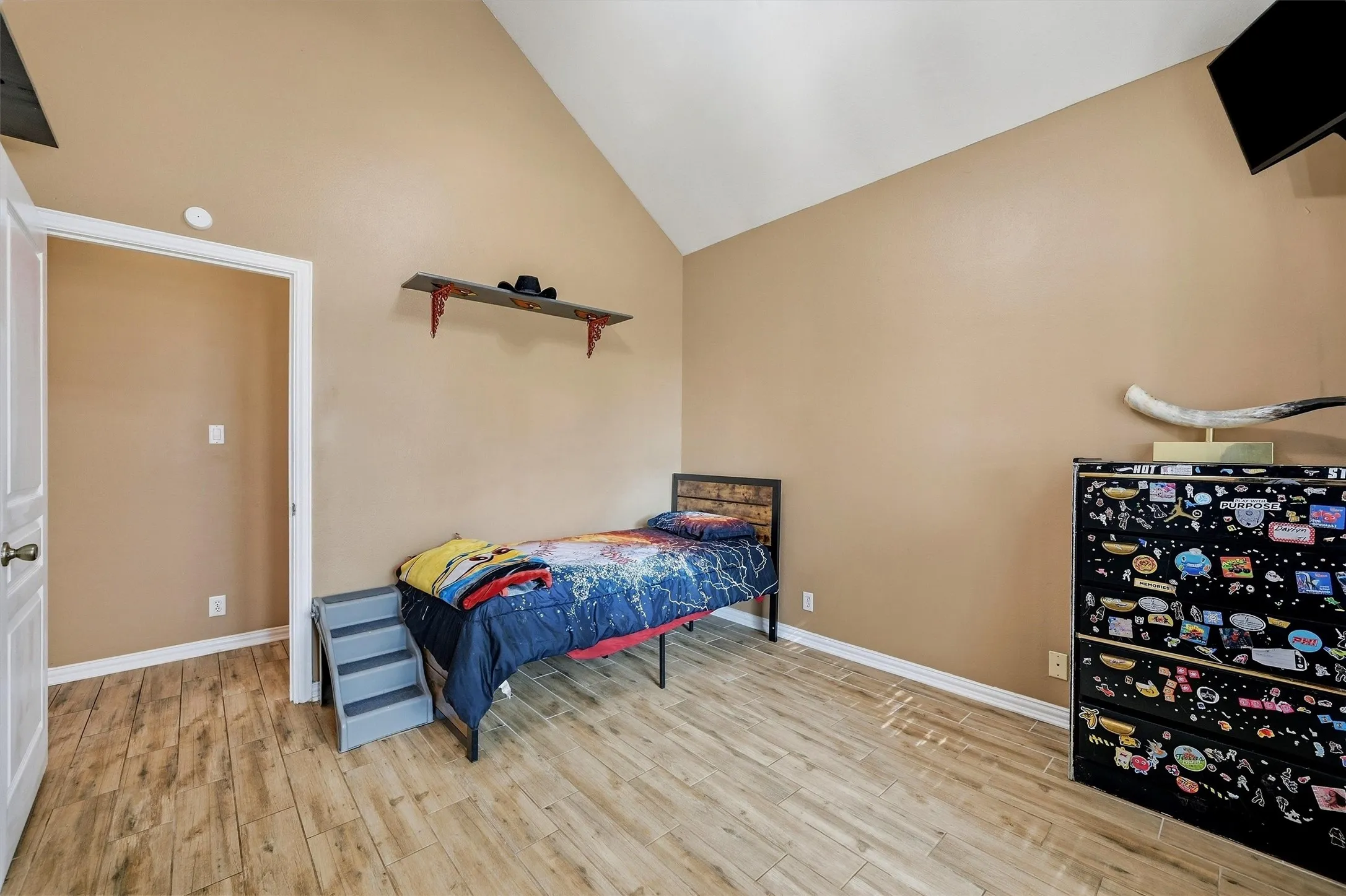 Single Family Residence For Sale in Grayson County , 118 Ginger Drive, Pottsboro, Texas 75076, 4 Bedroom, 2 Bathroom, 2 Garage spaces, 2,301 Sqft, built in 1999, mls#21399104, Real Estate Agent in Pottsboro, Homes For Sale in Grayson county, Homes For Sale in Pottsboro, Realtor in Pottsboro Texas, Real Estate Brokerage Independent Realty Texas, Luminita Cordes Realtor