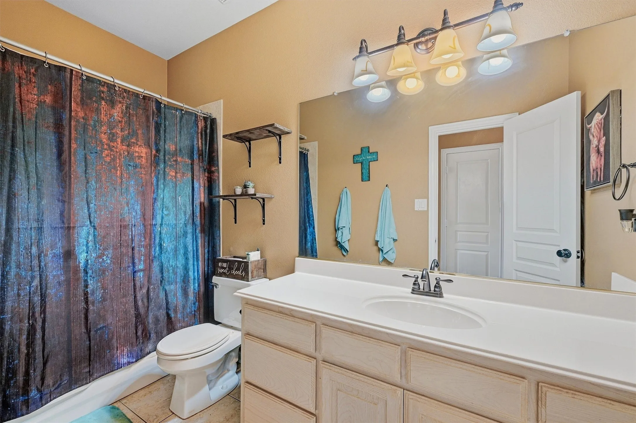 Single Family Residence For Sale in Grayson County , 118 Ginger Drive, Pottsboro, Texas 75076, 4 Bedroom, 2 Bathroom, 2 Garage spaces, 2,301 Sqft, built in 1999, mls#21399104, Real Estate Agent in Pottsboro, Homes For Sale in Grayson county, Homes For Sale in Pottsboro, Realtor in Pottsboro Texas, Real Estate Brokerage Independent Realty Texas, Luminita Cordes Realtor