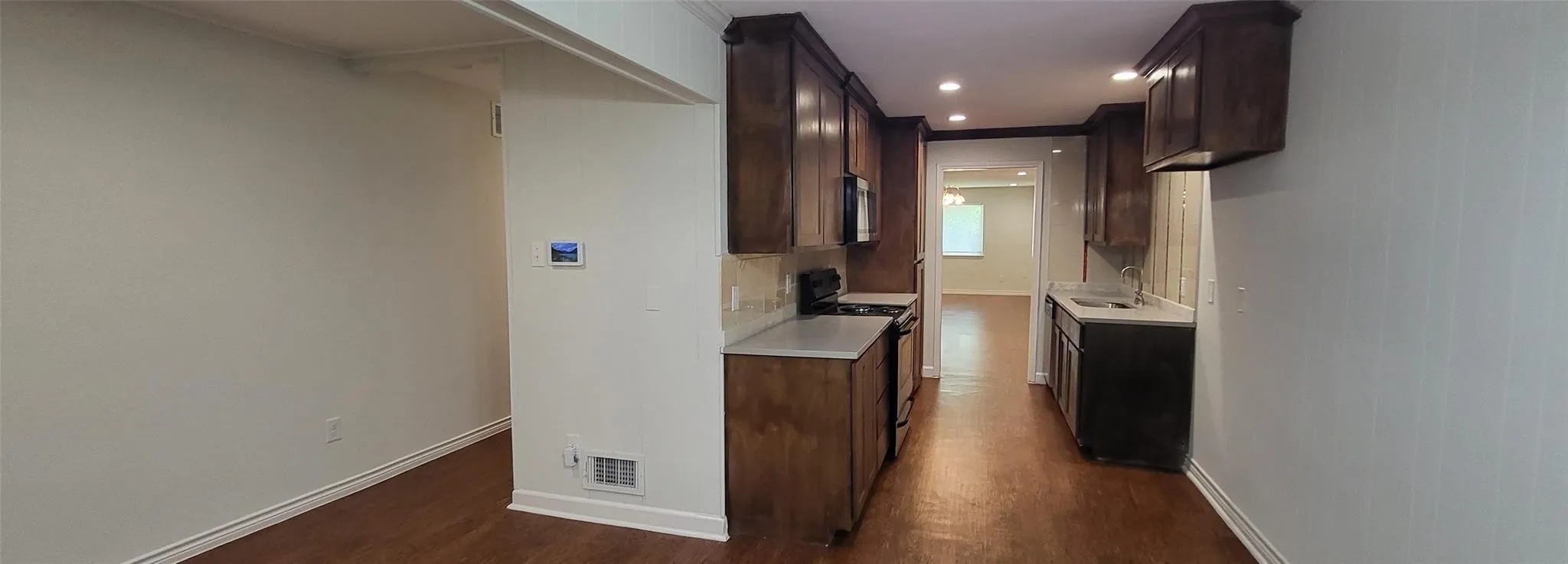 Dining area off the kitchen