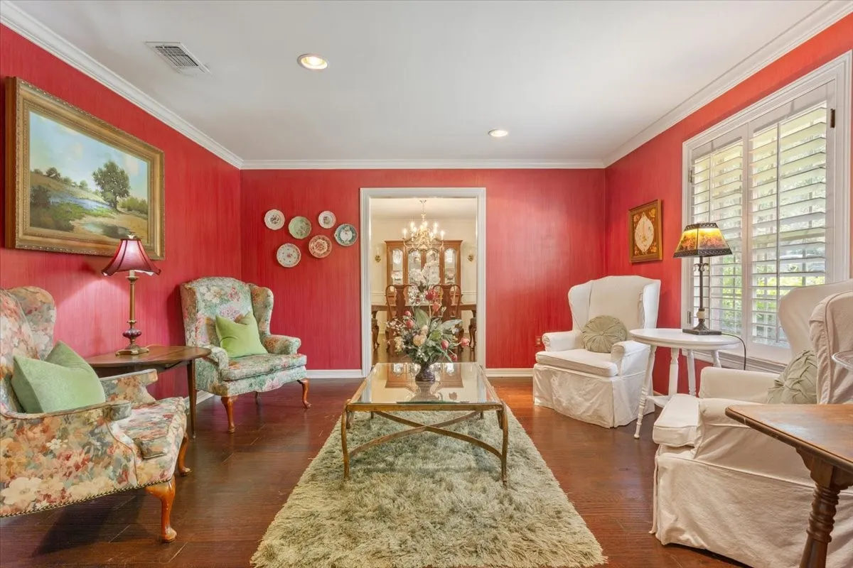Single Family Residence For Sale in Mc Lennan County , 435 ELMWOOD Road, Woodway, Texas 76712, 4 Bedroom, 3 Bathroom, 2 Garage spaces, 3,178 Sqft, built in 1976, mls#21399468, Real Estate Agent in Woodway, Homes For Sale in Mc Lennan county, Homes For Sale in Woodway, Realtor in Woodway Texas, Real Estate Brokerage Independent Realty Texas, Luminita Cordes Realtor
